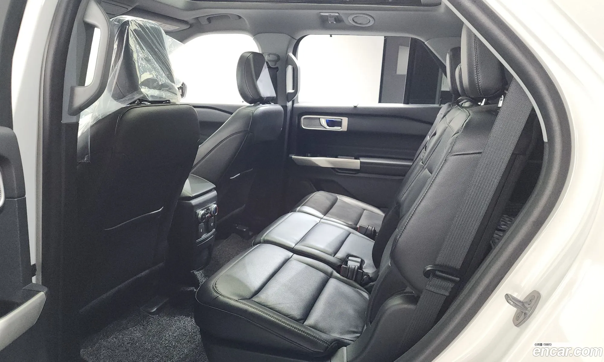 Ford Explorer 6th Gen 2022 1FMSK8FH3NGB76324 — 7
