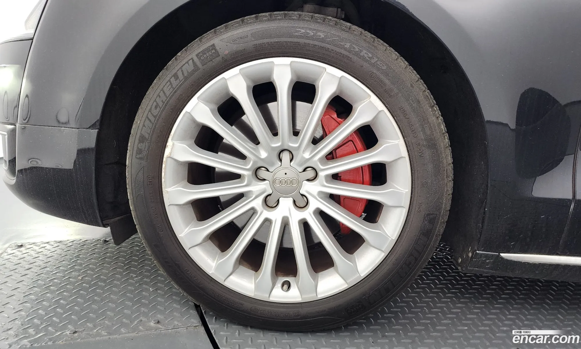 Audi A8 2014 — 4