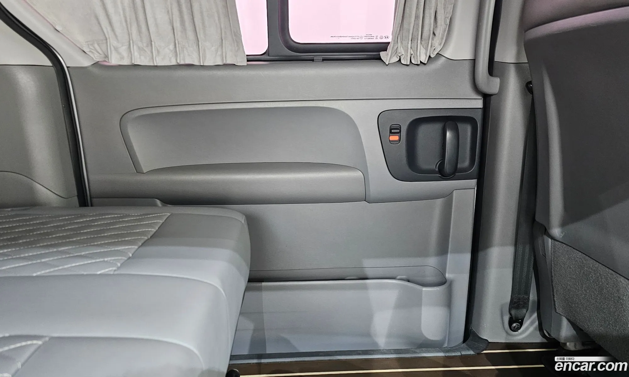 Hyundai Grand Starex 2018 — 13