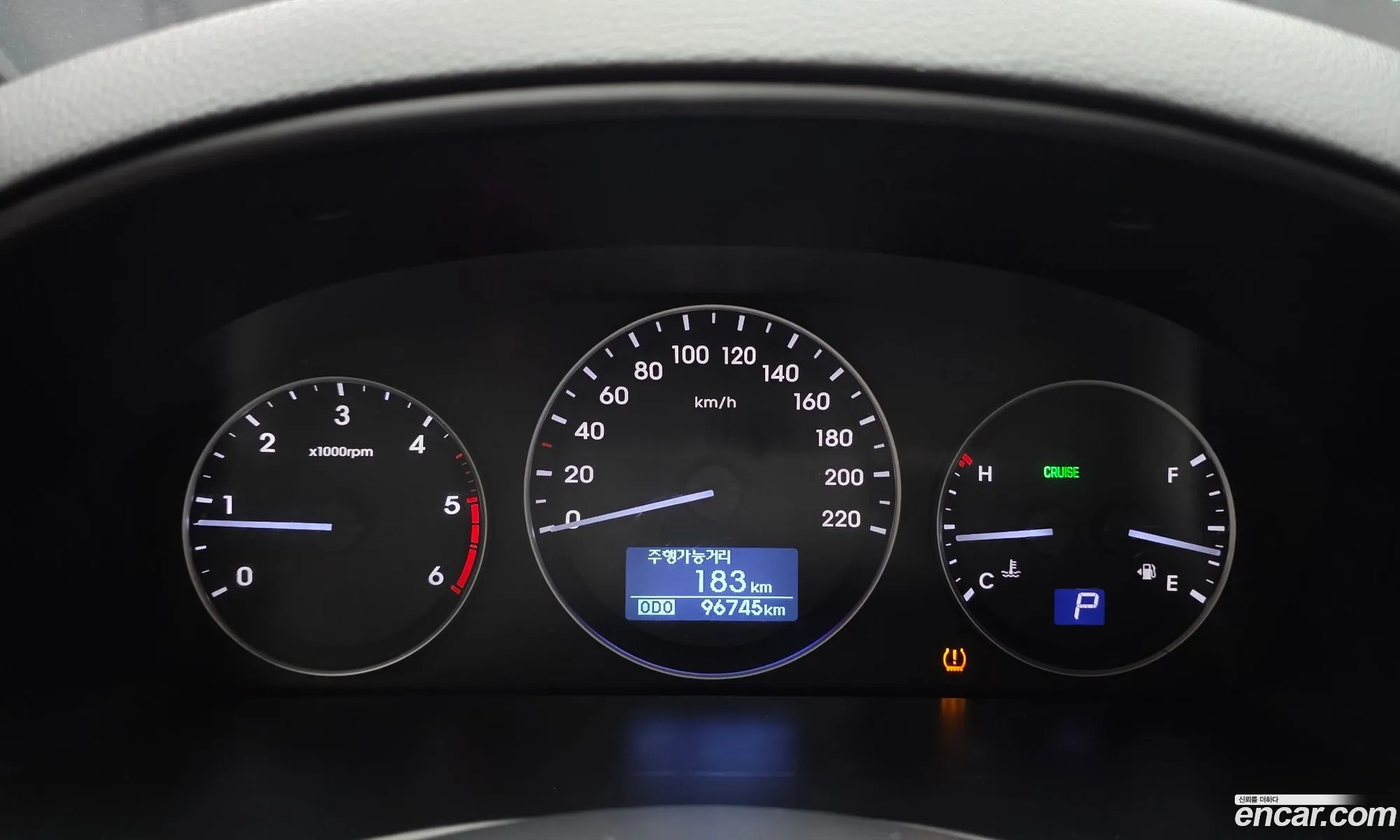 Hyundai Grand Starex 2018 — 21