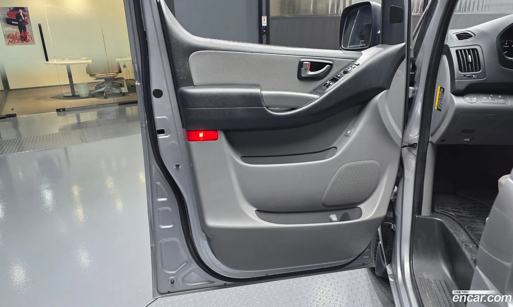 Hyundai Grand Starex 2018 — 15