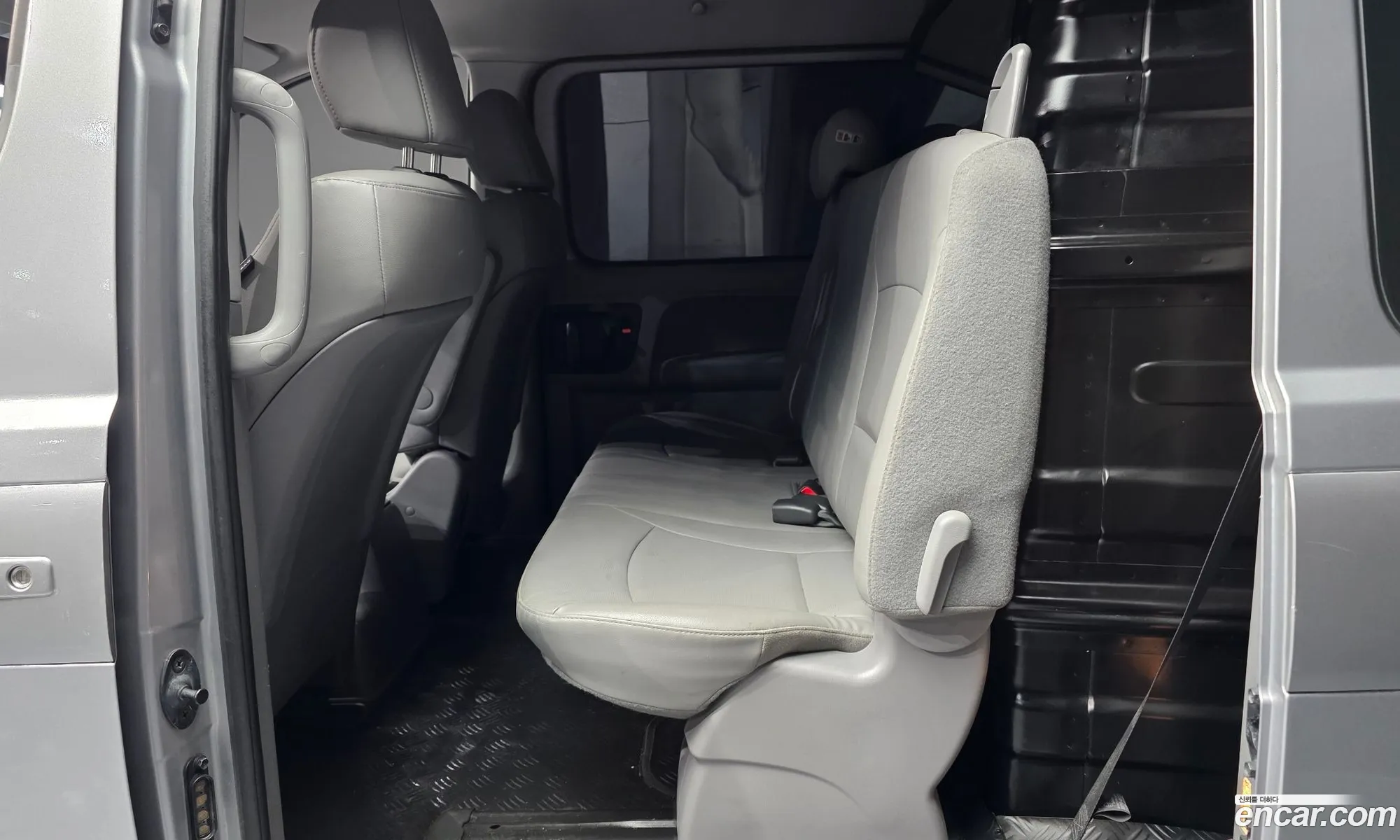 Hyundai Grand Starex 2018 — 13