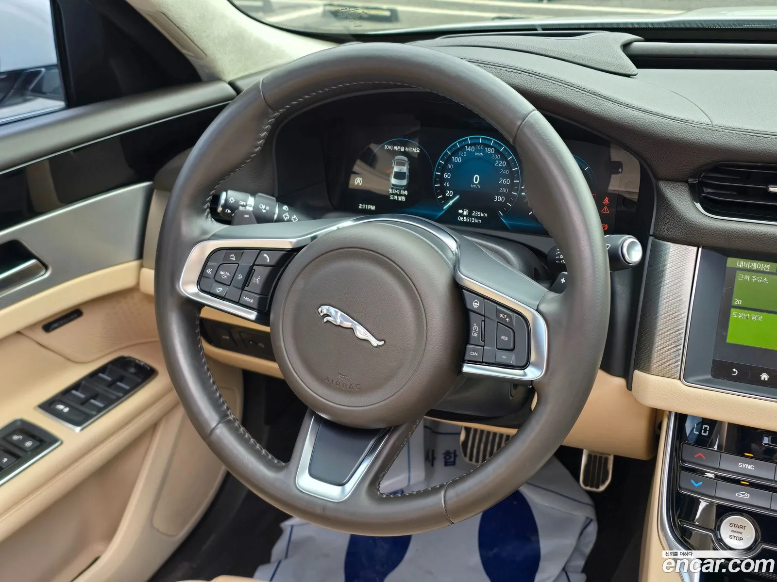 Jaguar XF 2019 — 6