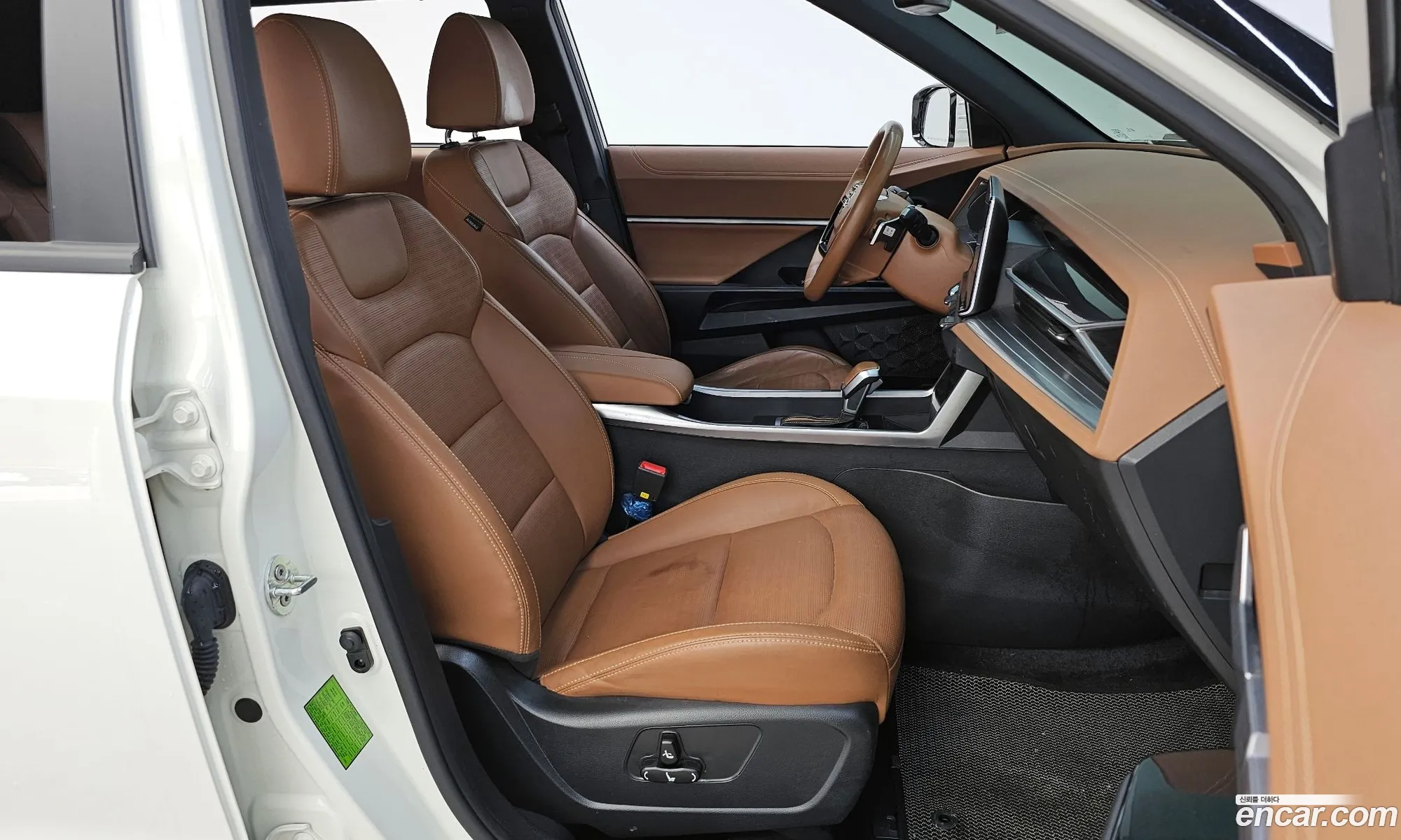 KG Mobility (SsangYong) Torres 2022 — 24