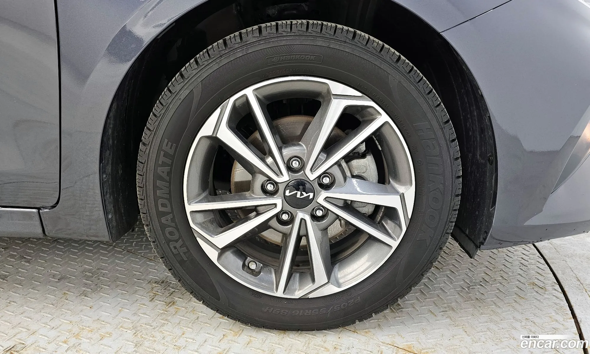 Kia K3 2022 — 17