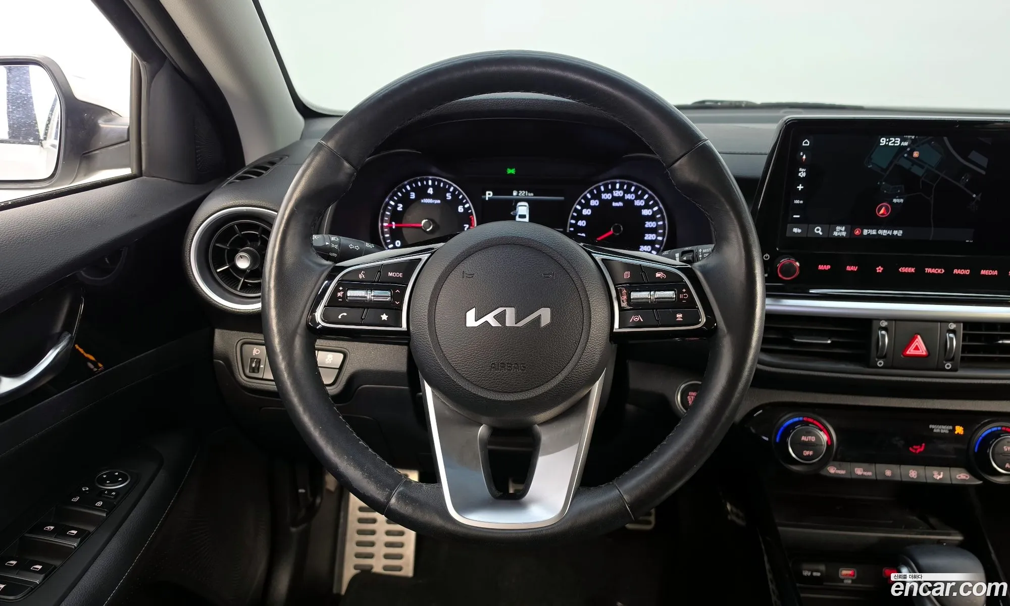 Kia K3 2023 — 24