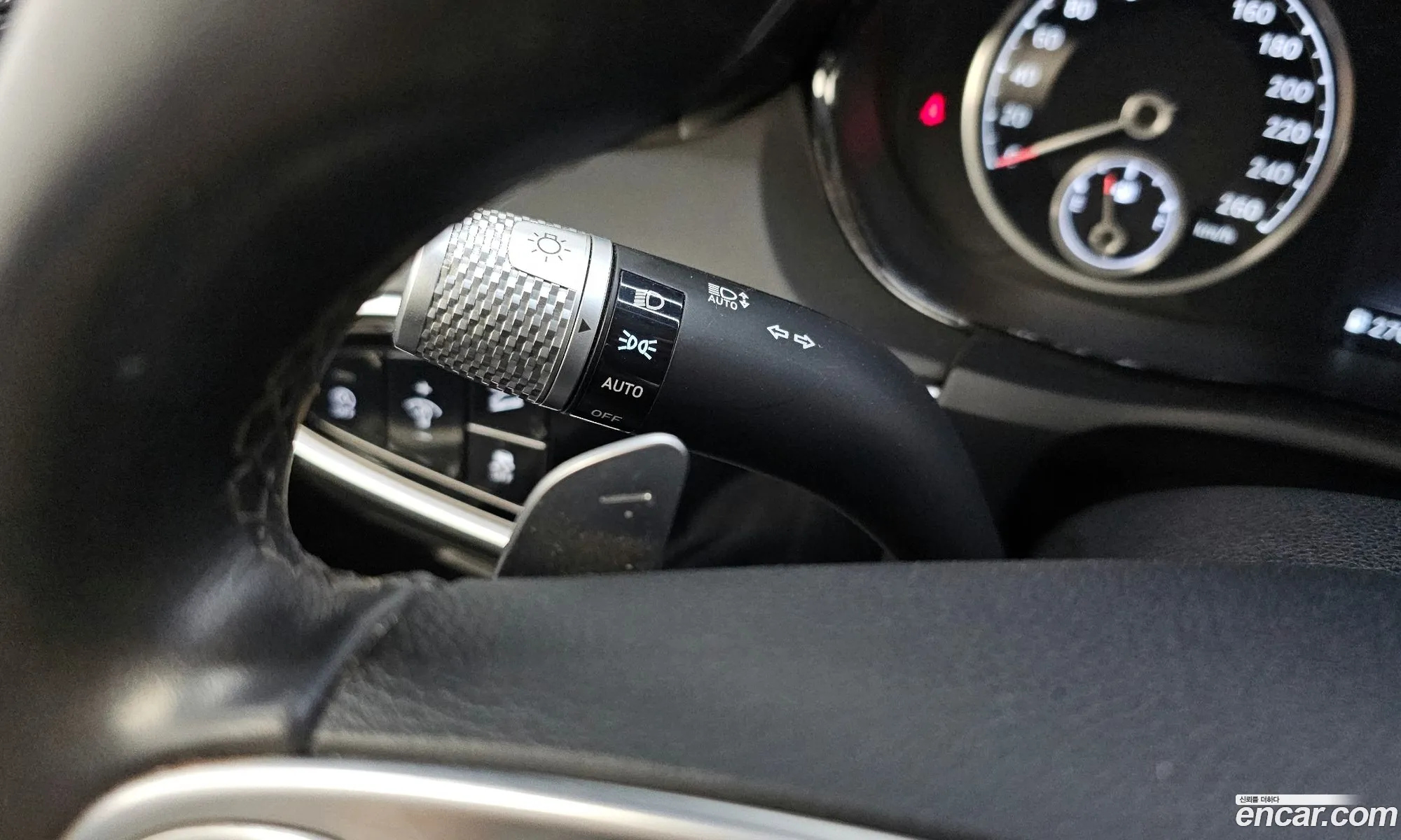 Genesis GV70 2021 — 26