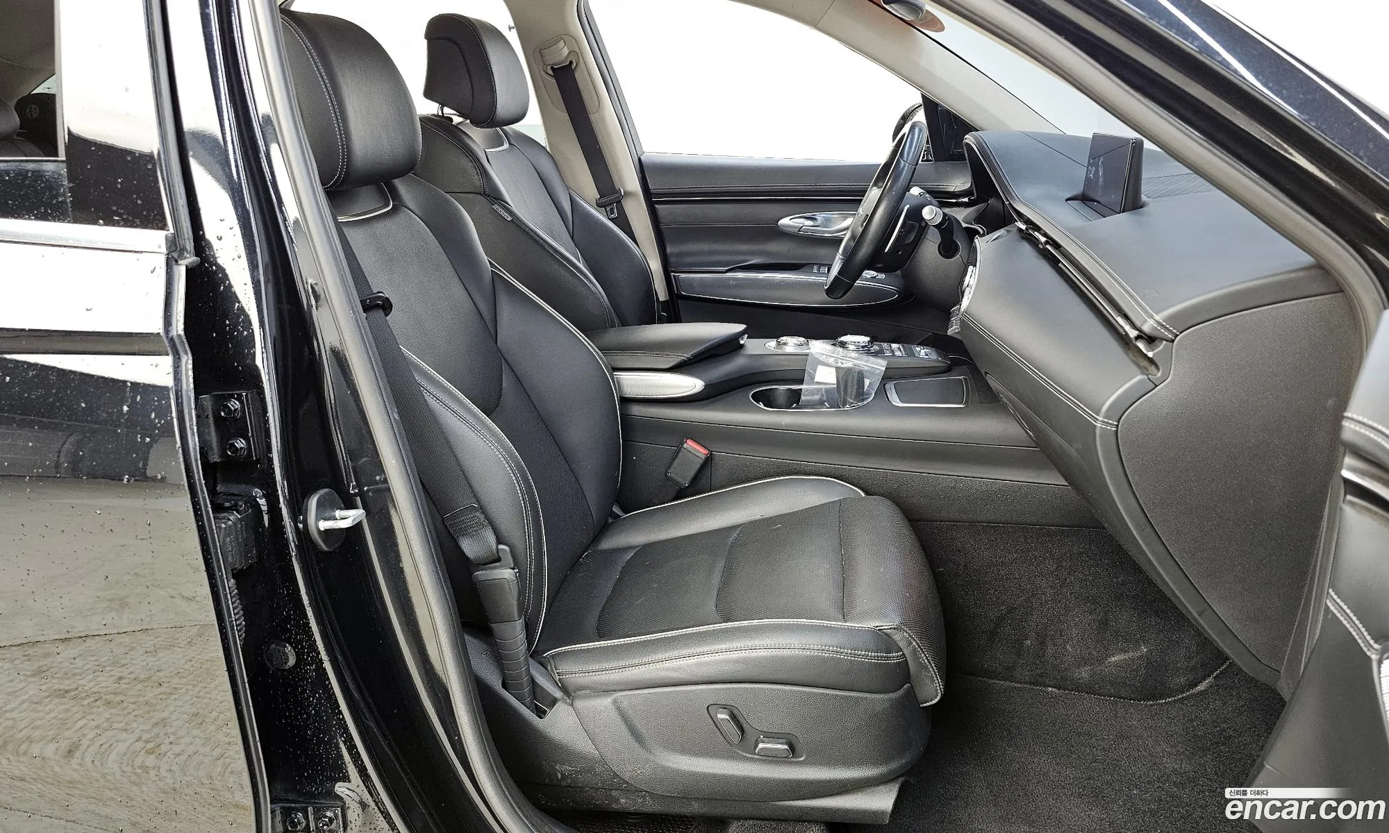 Genesis GV70 2021 — 27
