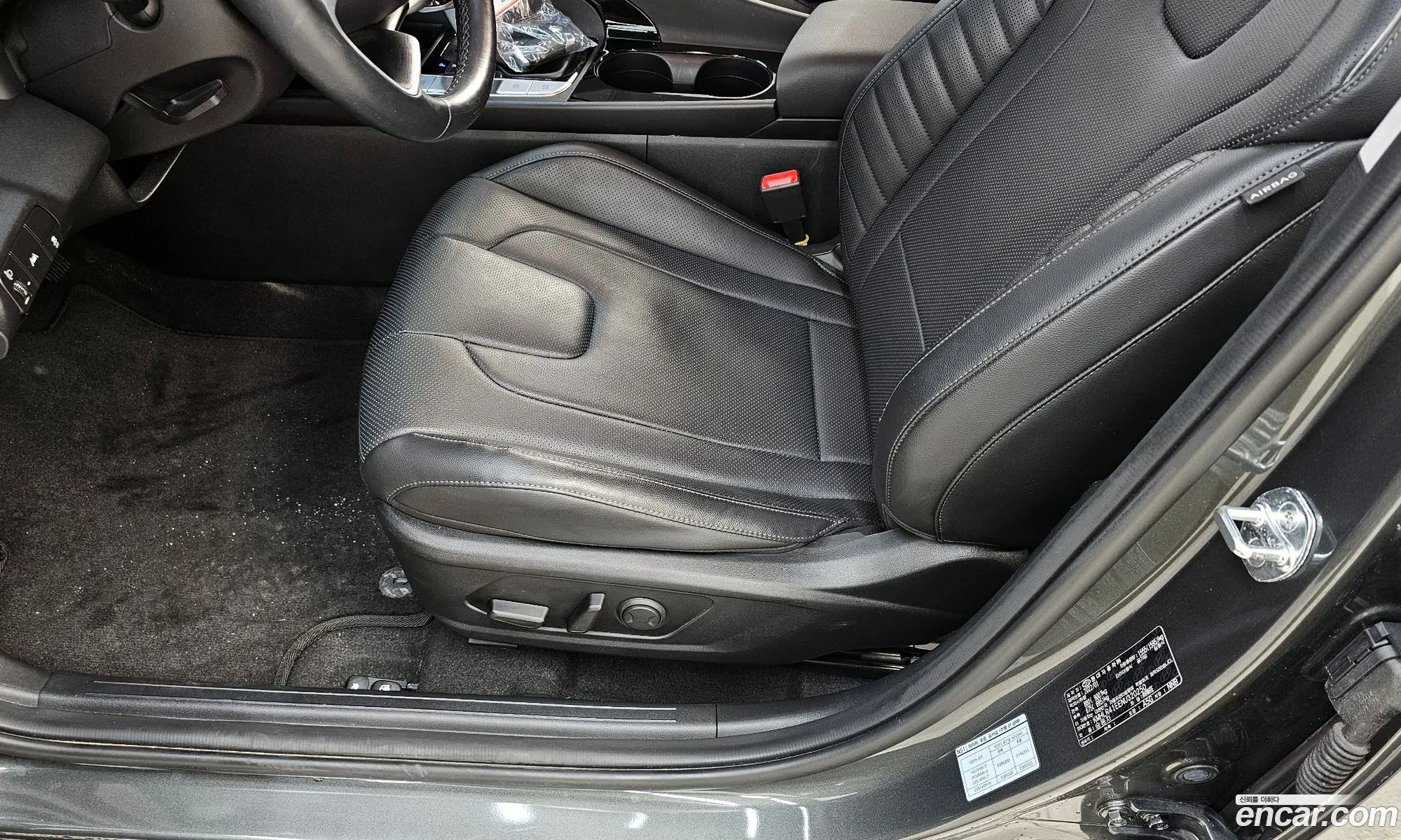 Hyundai Elantra 2022 — 23