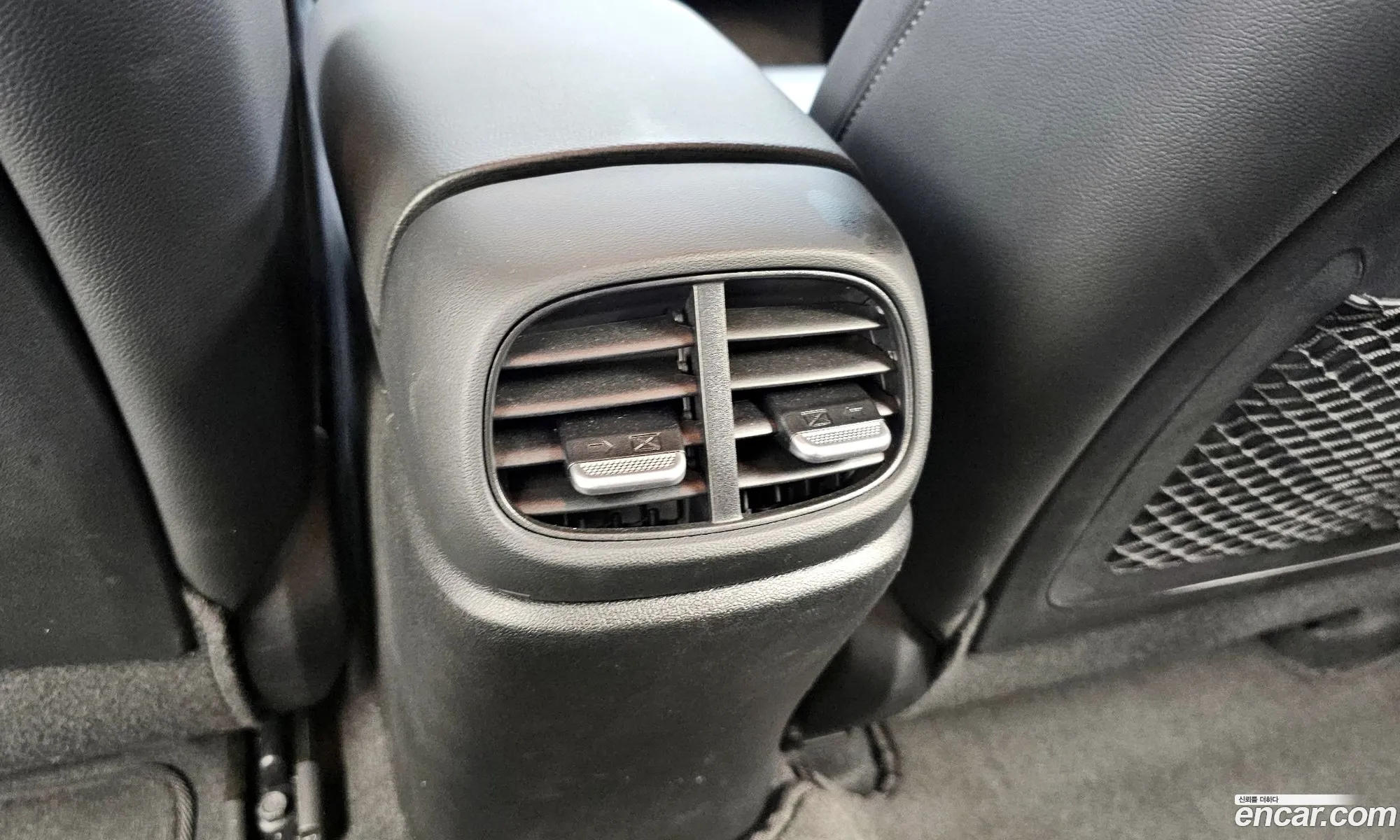 Hyundai Elantra 2022 — 5