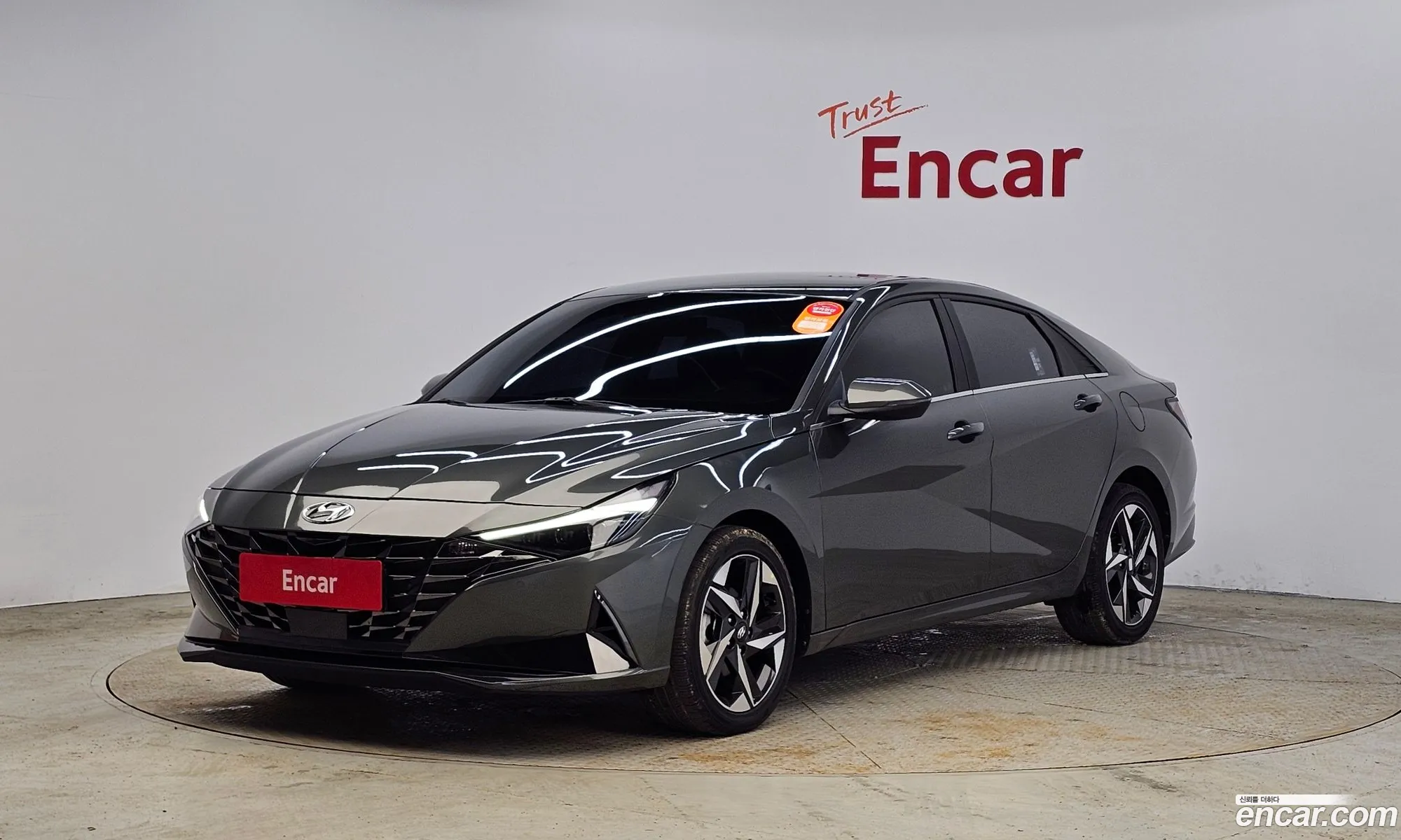 Hyundai Elantra 2022 — 30