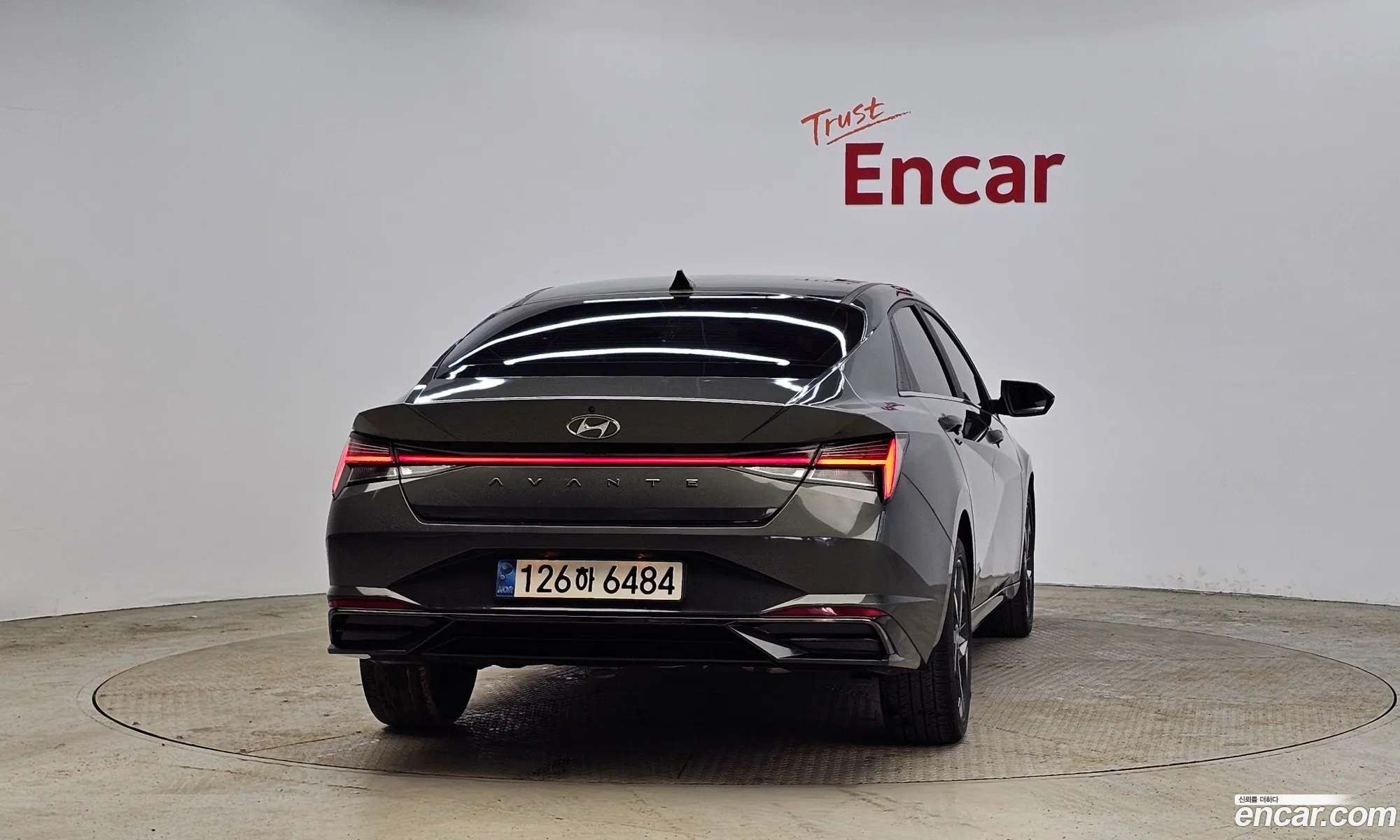 Hyundai Elantra 2022 — 12
