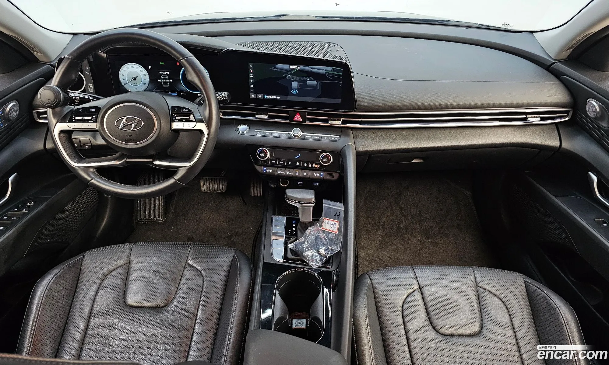 Hyundai Elantra 2022 — 28