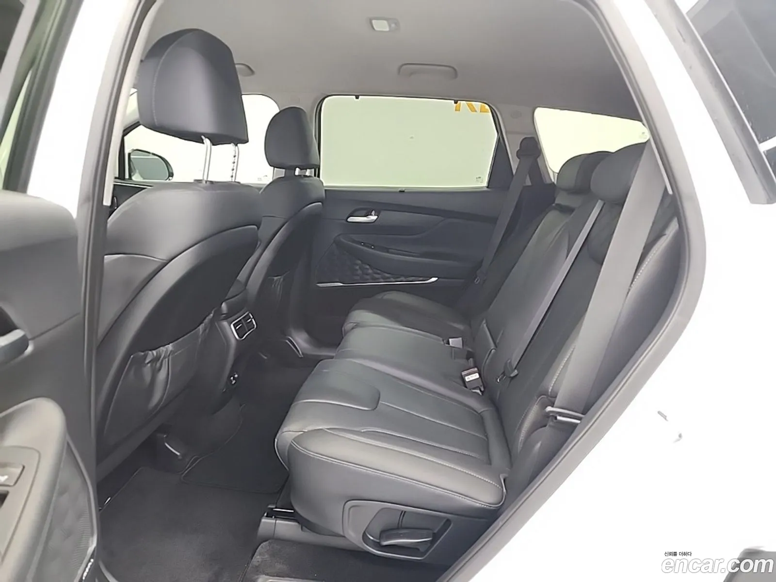 Hyundai Santa Fe 2023 — 7
