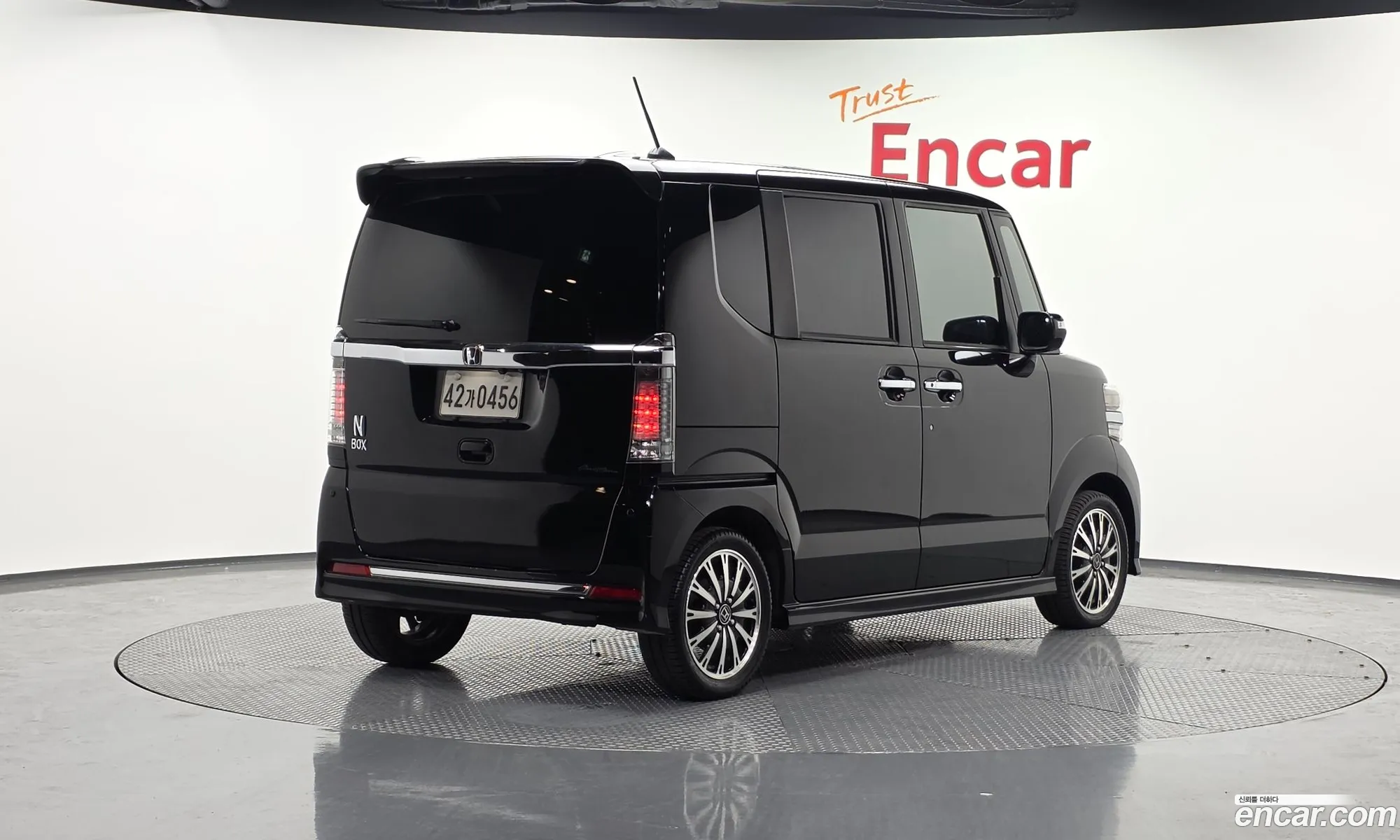Honda N-BOX 2016 KL90B3C6GGZ2ZA048 — 18