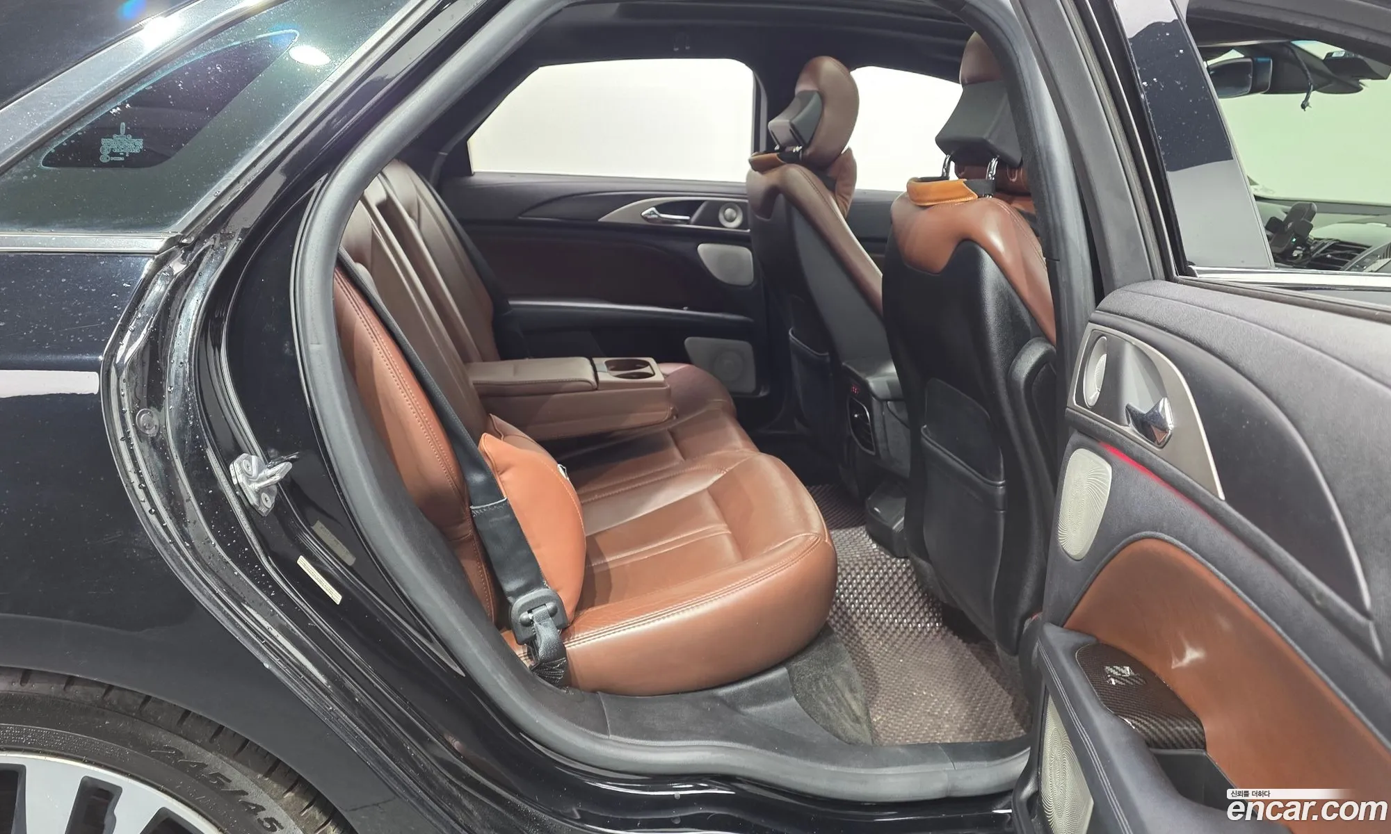 Lincoln MKZ 2017 3LN6L5MU6HR656741 — 26