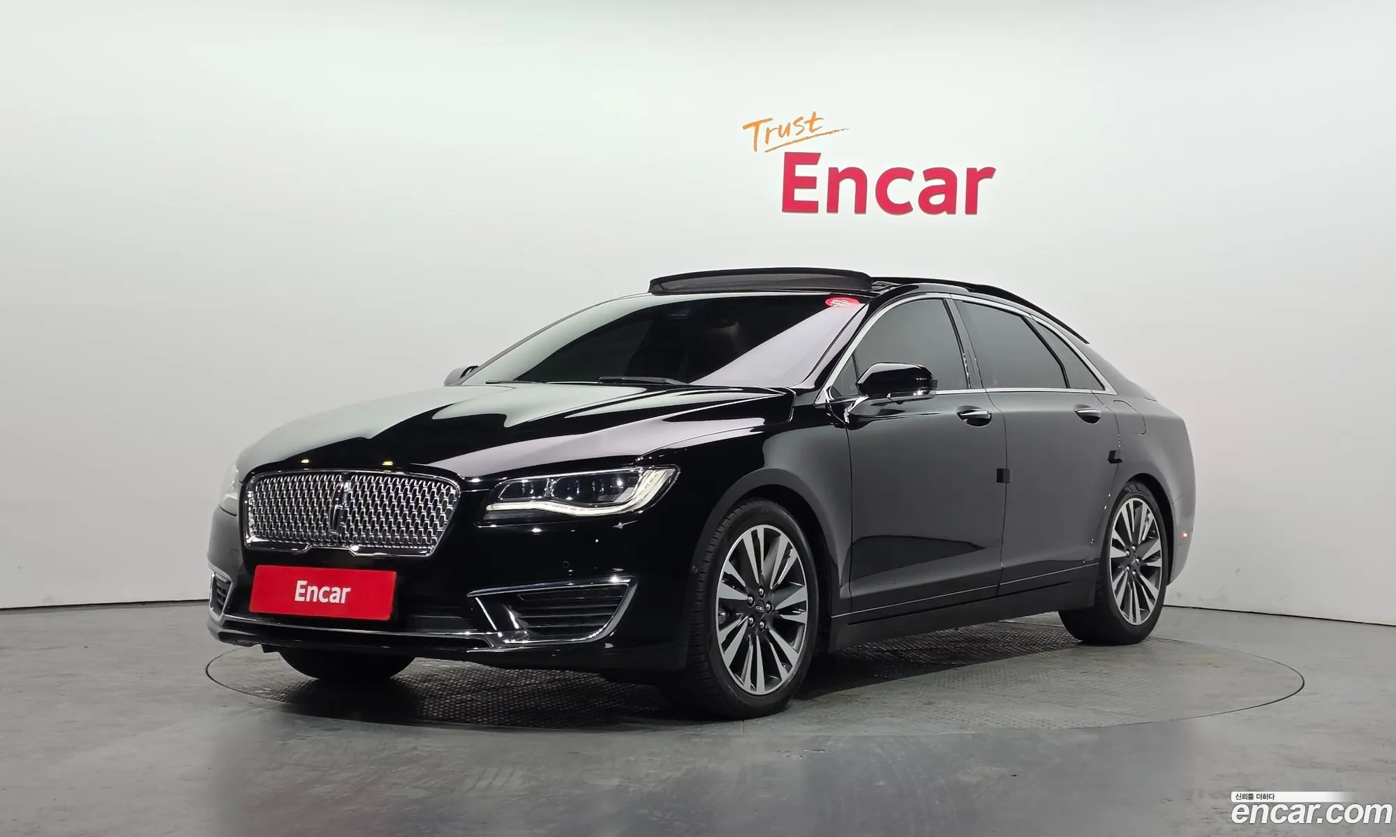 Lincoln MKZ 2017 3LN6L5MU6HR656741 — 18