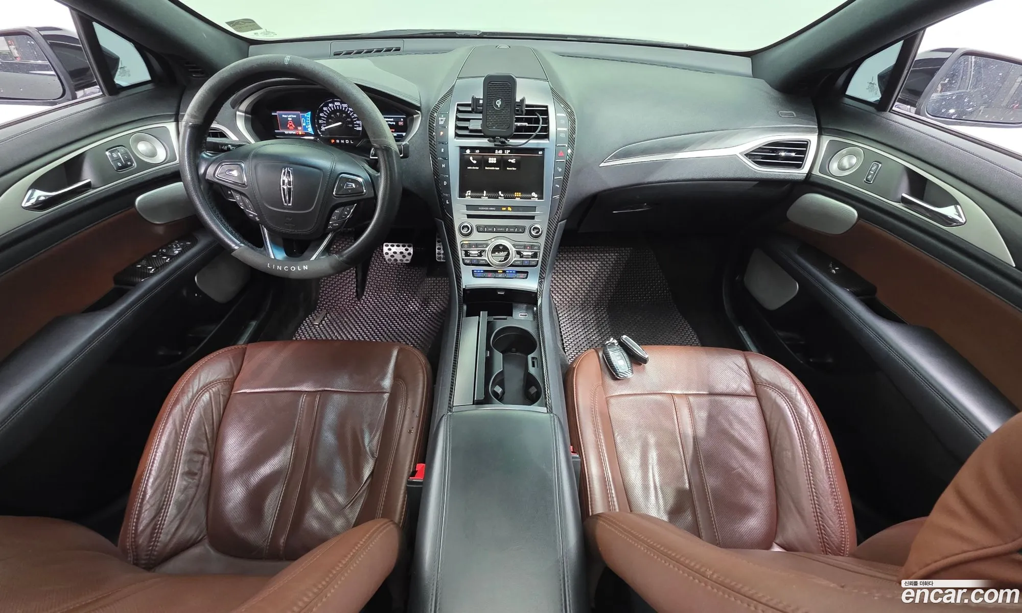 Lincoln MKZ 2017 3LN6L5MU6HR656741 — 9