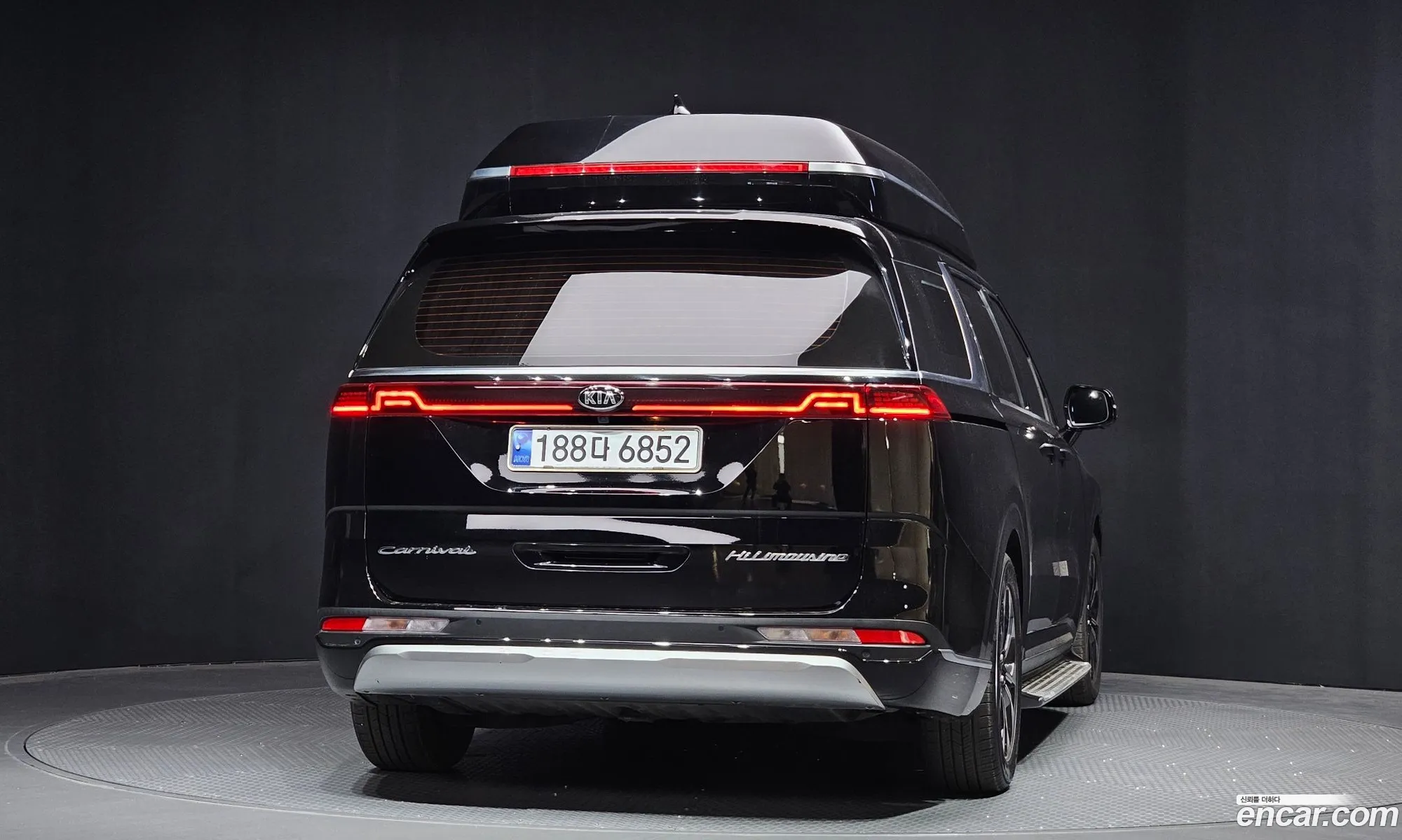 Kia Carnival 2021 — 10