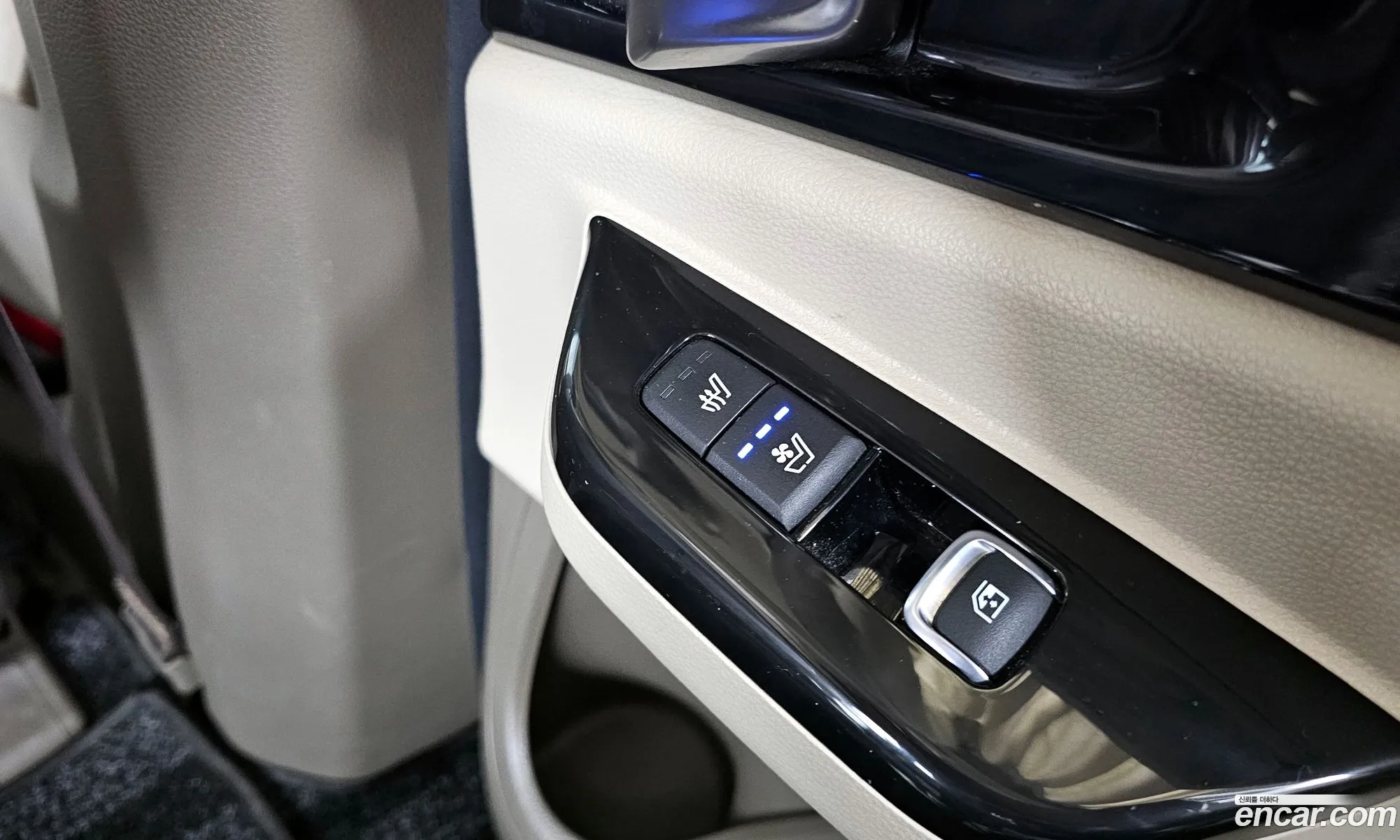 Kia Carnival 2021 — 32