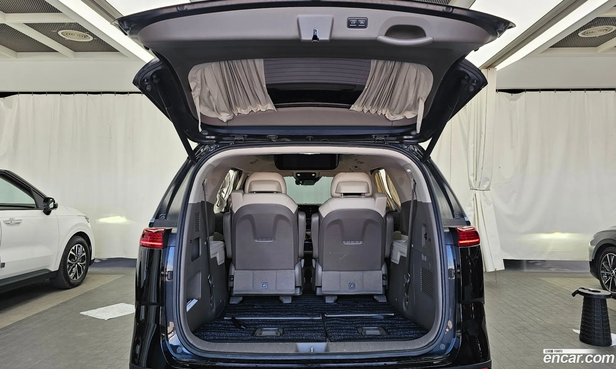 Kia Carnival 2021 — 5