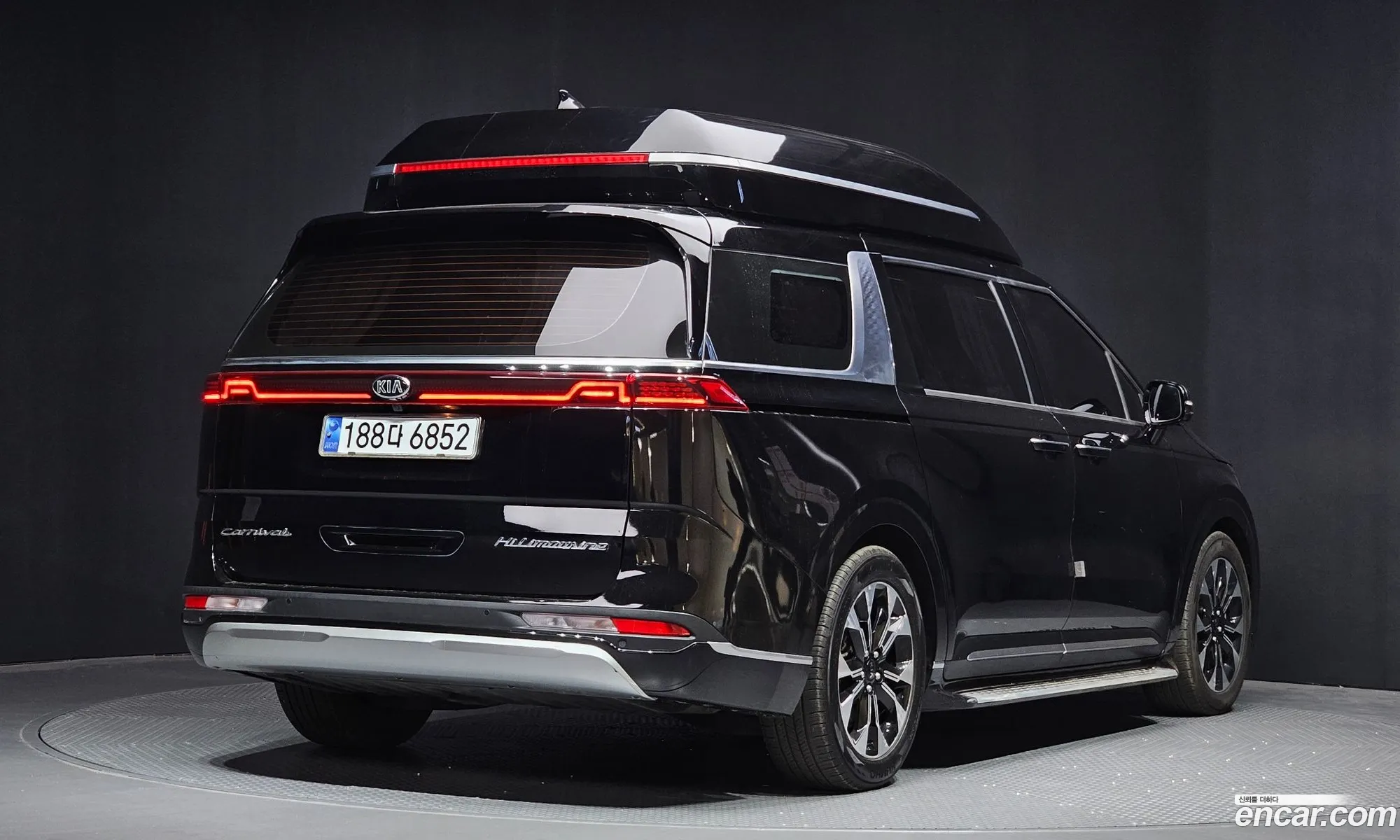 Kia Carnival 2021 — 25