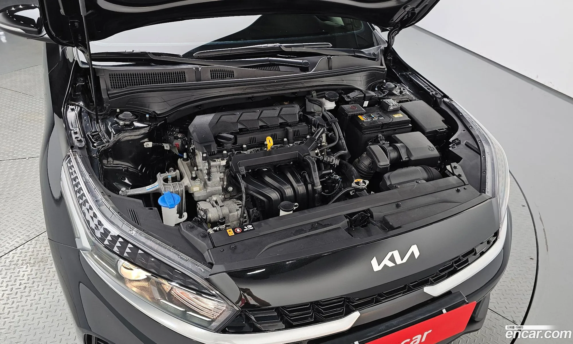 Kia K3 2024 — 17