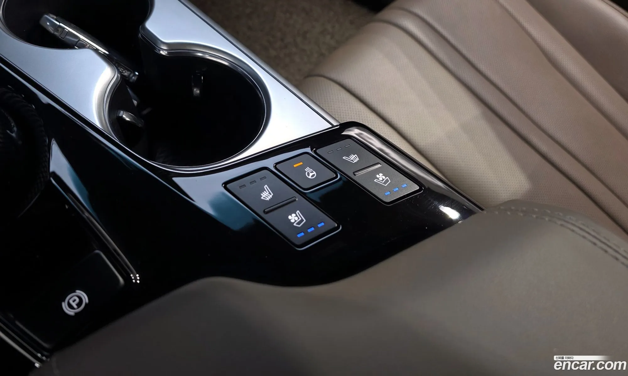 Kia K8 2023 — 14