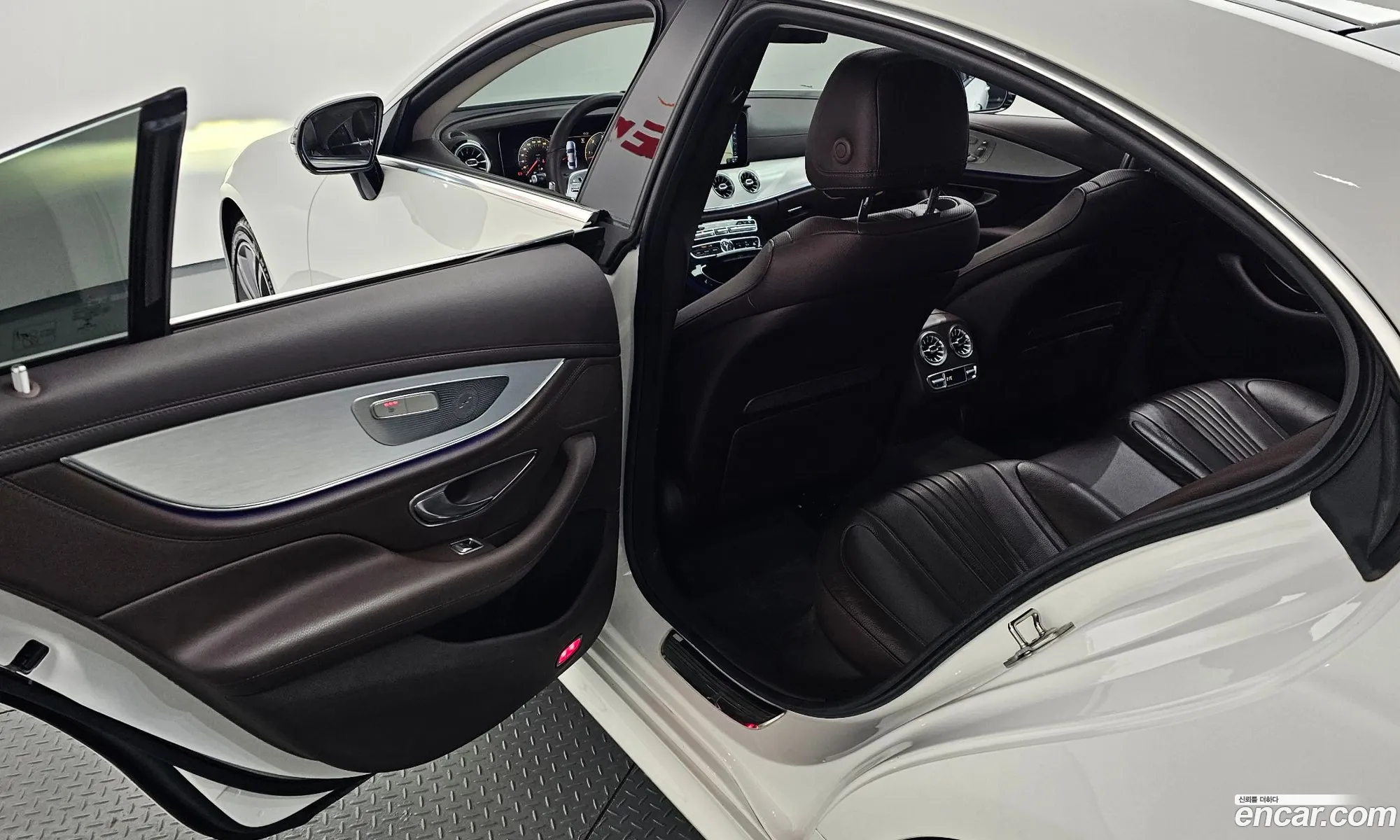 Mercedes-Benz CLS-Class C257 2018 WDD2J2DB2KA005474 — 4