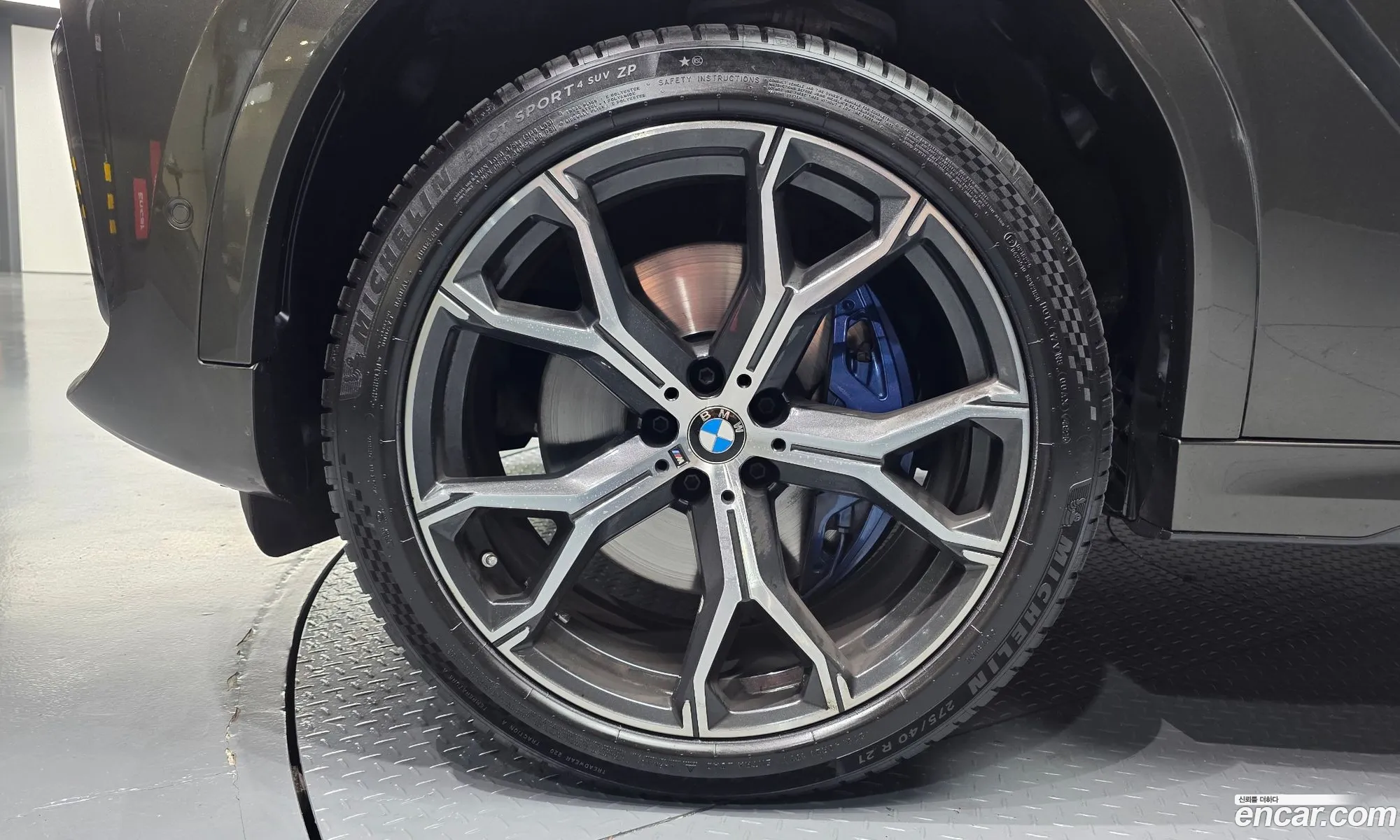 BMW X6 2022 — 7