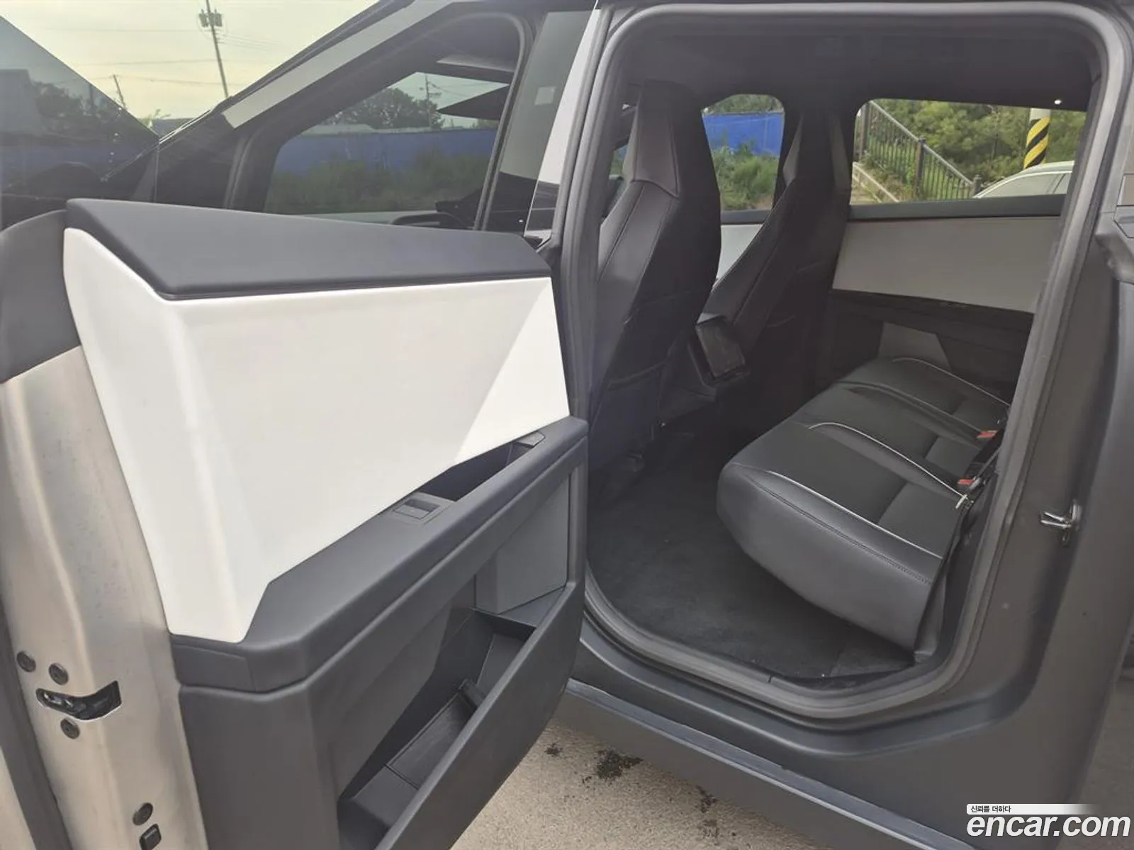 Tesla Cybertruck