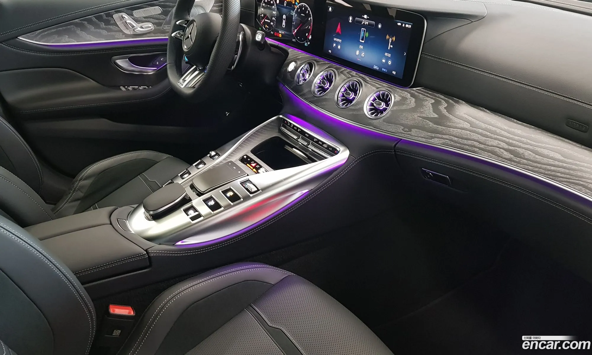 Mercedes-Benz AMG GT 2025 — 17