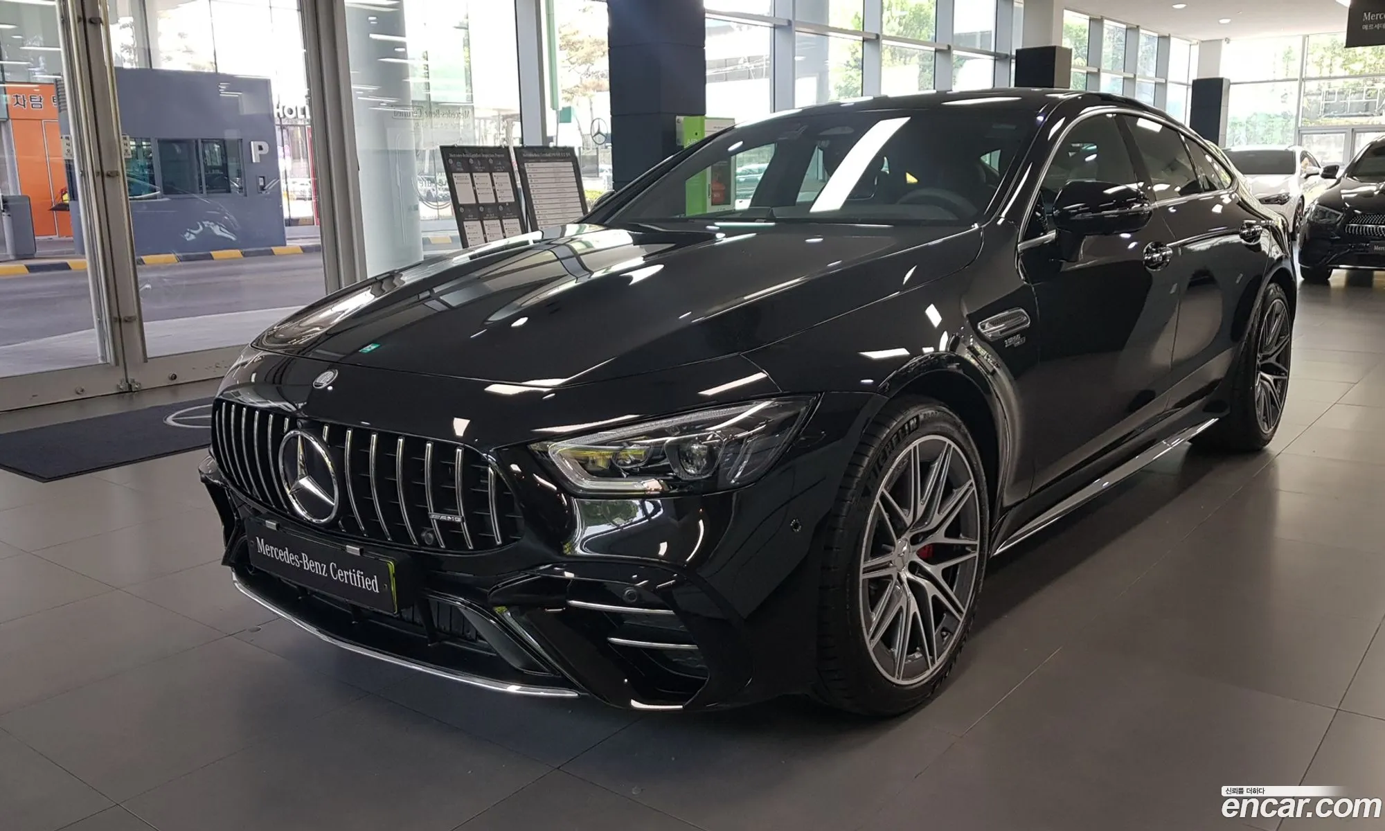 Mercedes-Benz AMG GT 2025 — 16