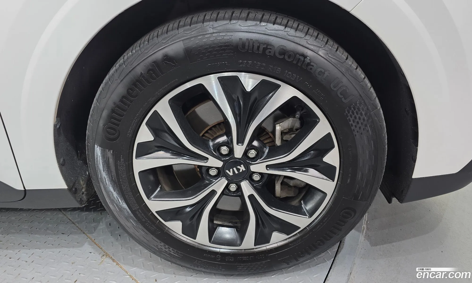 Kia Carnival 2021 — 23