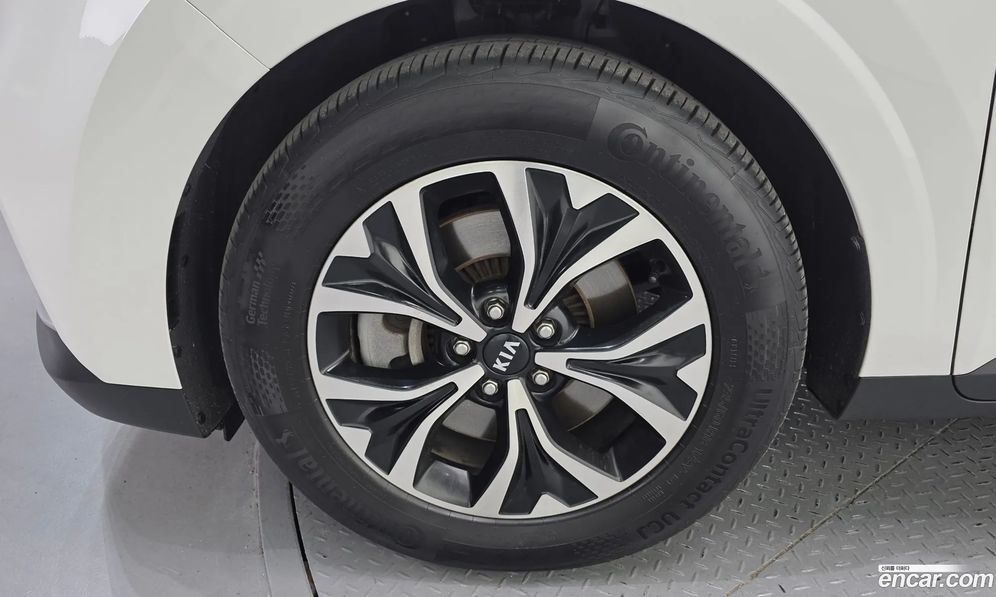 Kia Carnival 2021 — 4
