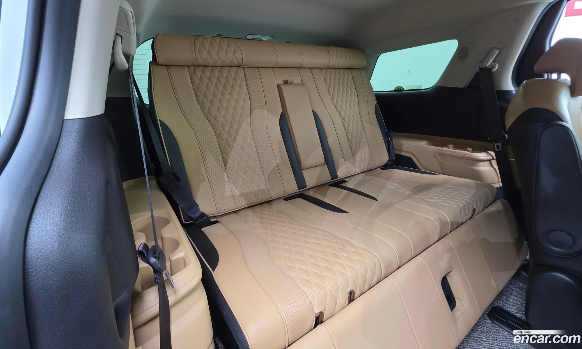 Kia Carnival 2021 — 16