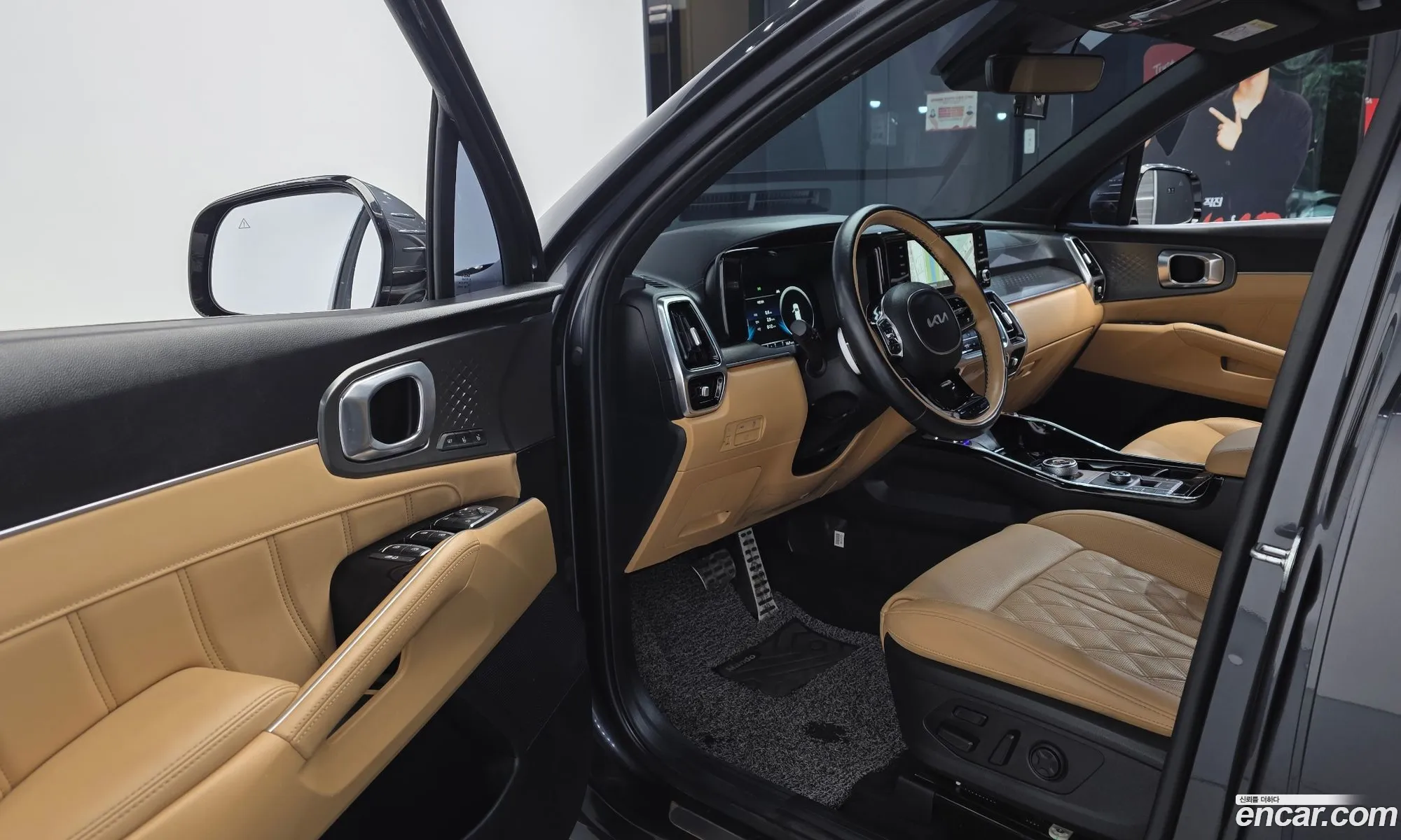 Kia Sorento 2023 — 18