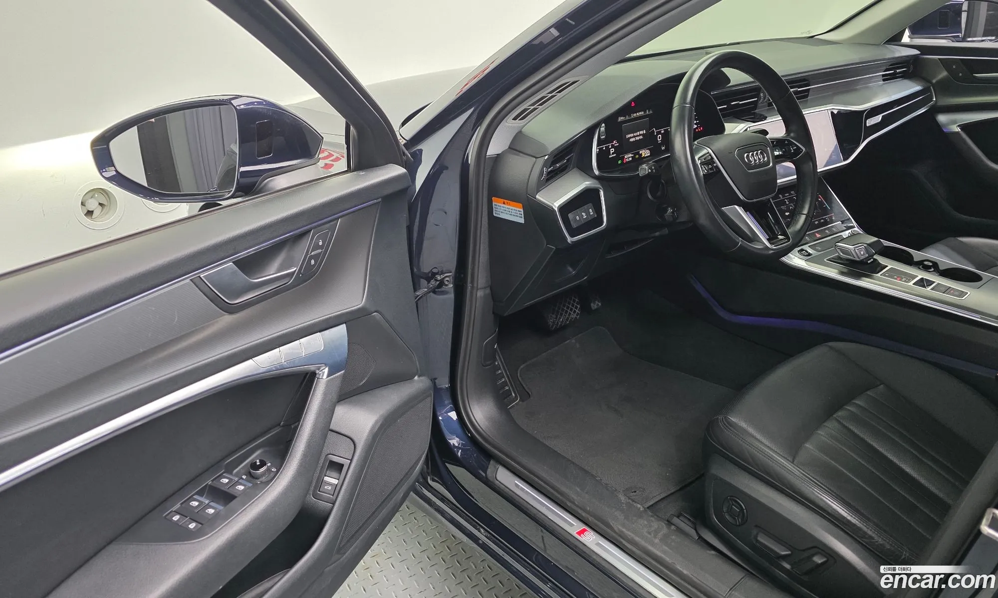 Audi A6 2021 WAUZZZF22MN038491 — 2