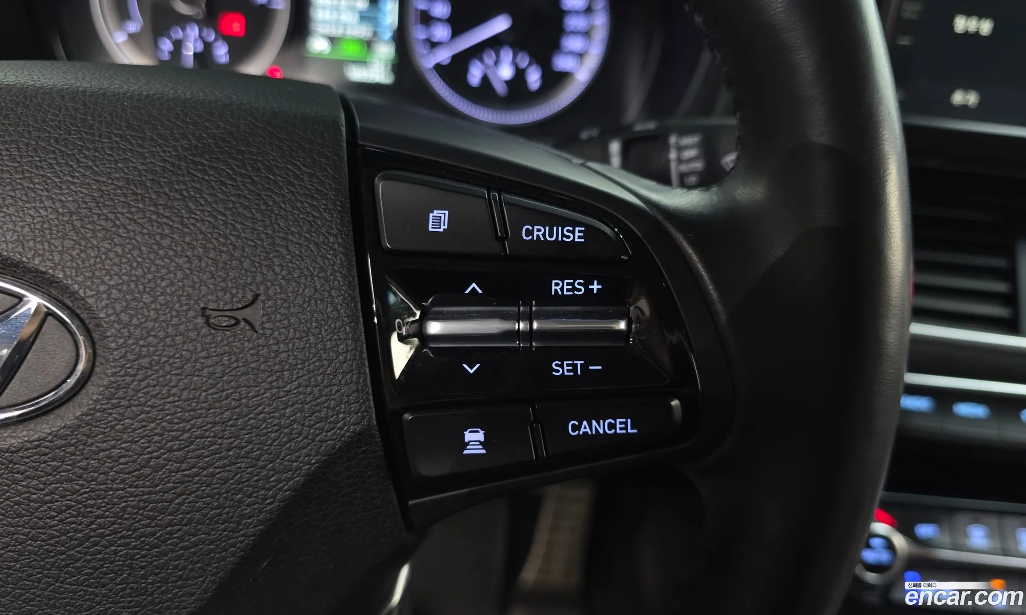 Hyundai Grandeur IG Hybrid 2017 — 3