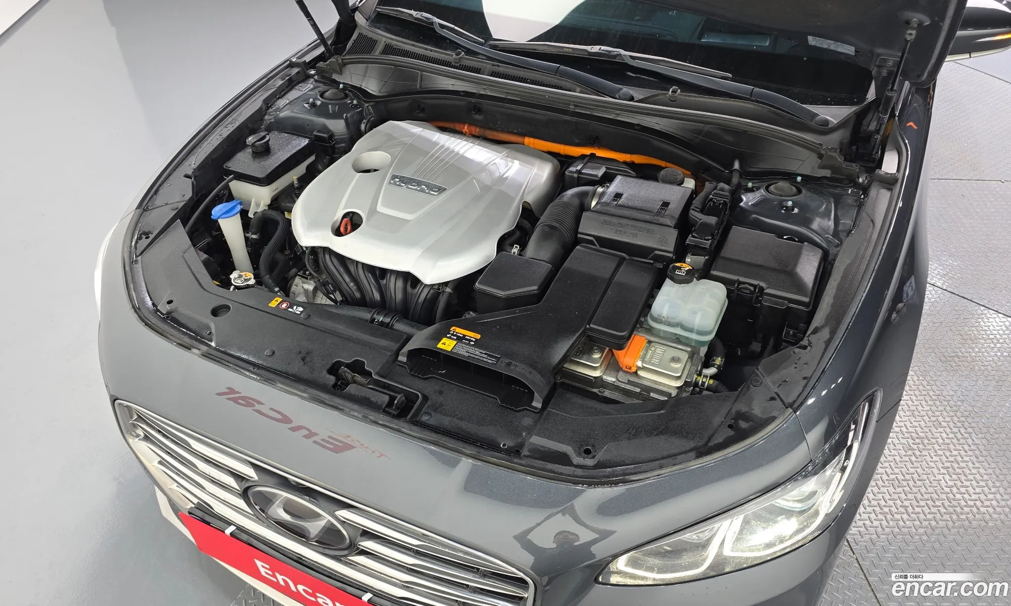 Hyundai Grandeur IG Hybrid 2017 — 14