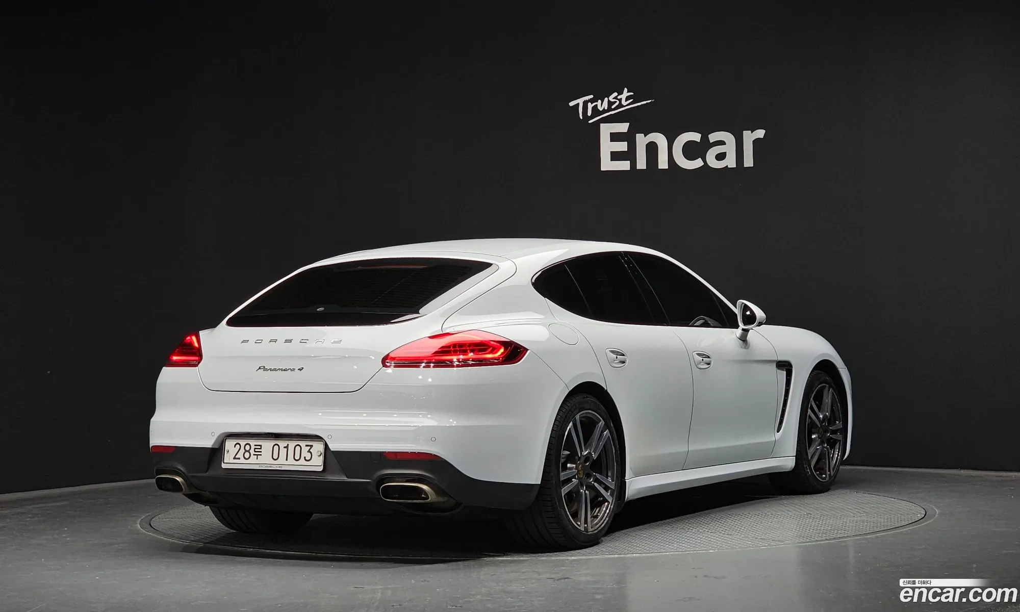 Porsche Panamera 2016 WP0AA2972GL004007 — 16