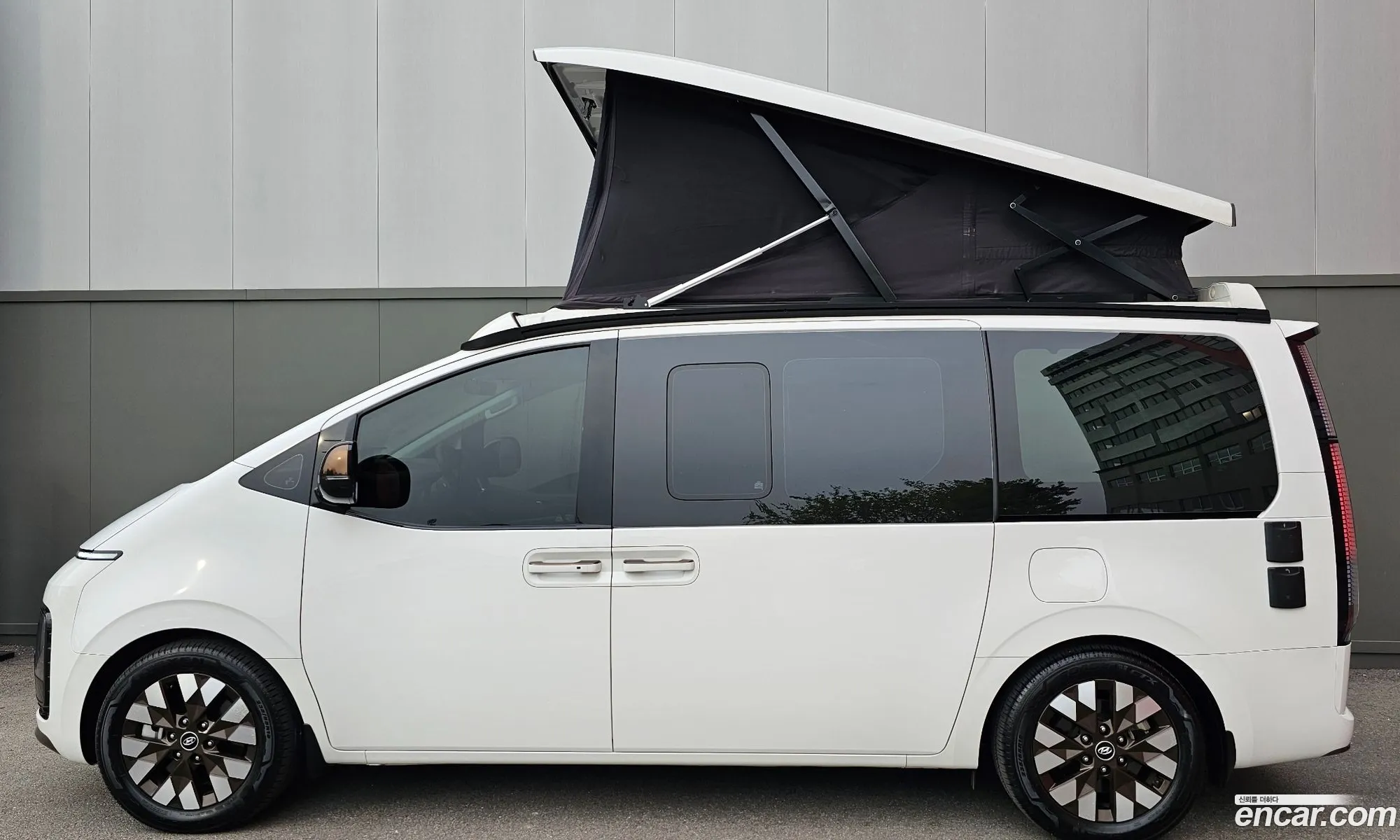 Hyundai Staria 2024 — 8