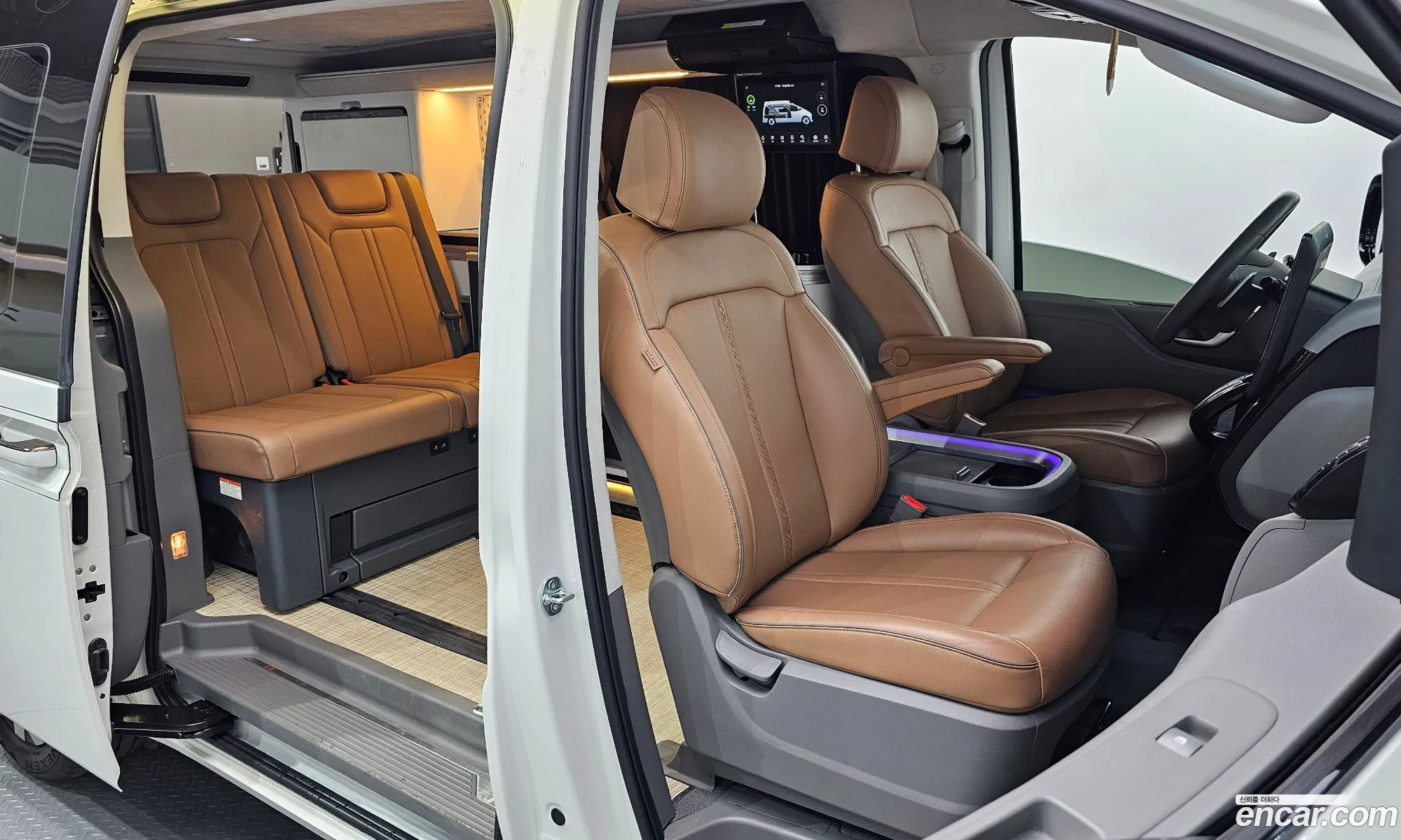 Hyundai Staria 2024 — 12