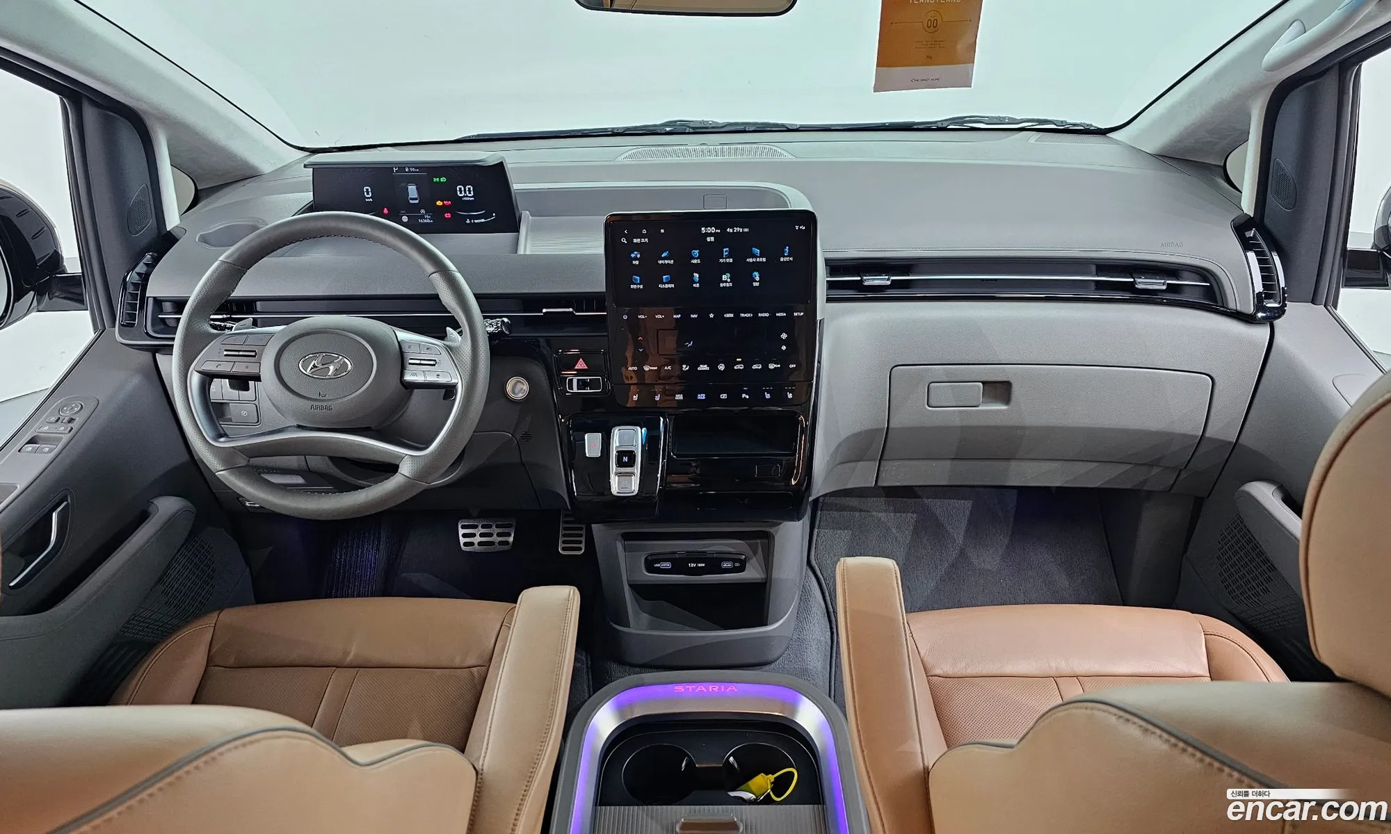 Hyundai Staria 2024 — 17