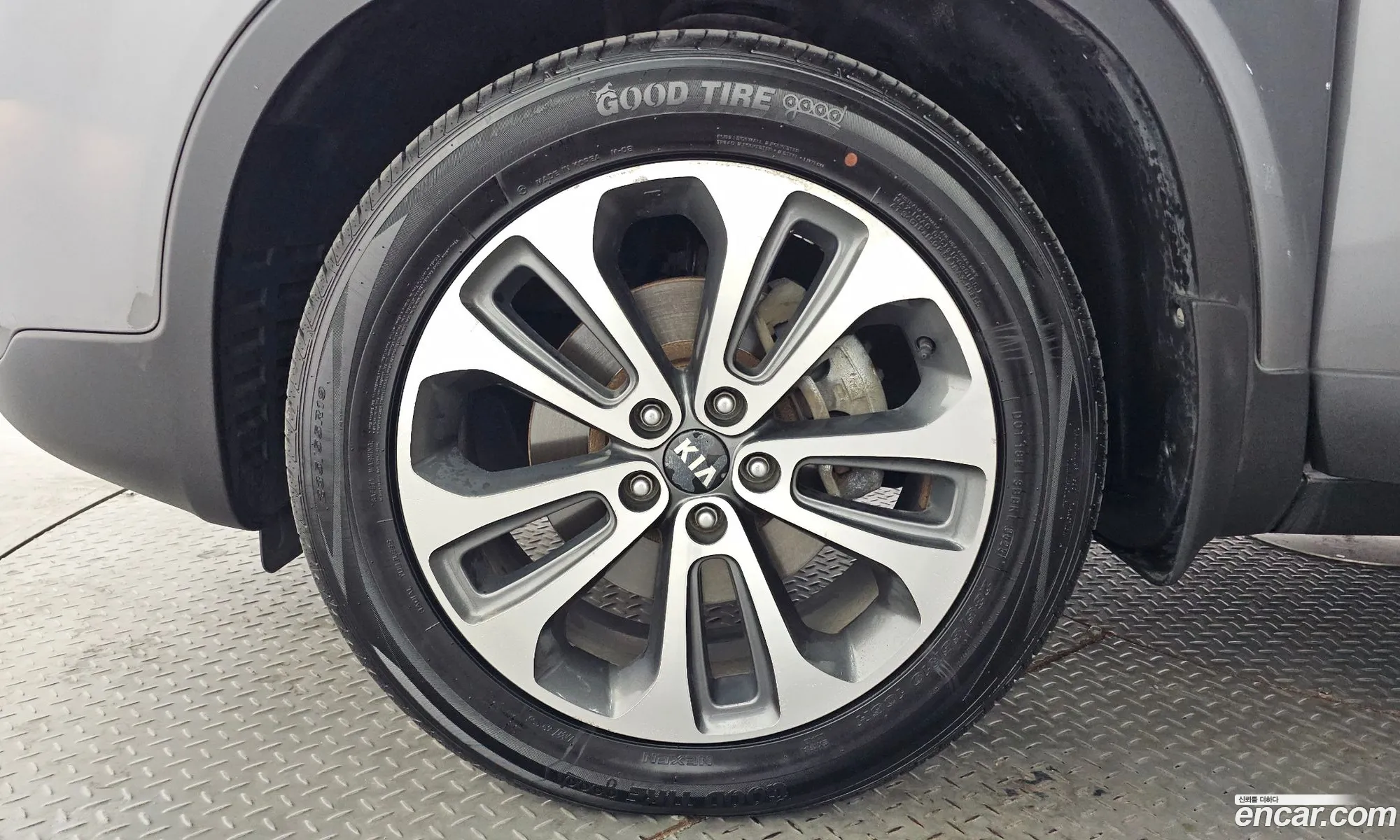 Kia Sorento R 2012 — 19
