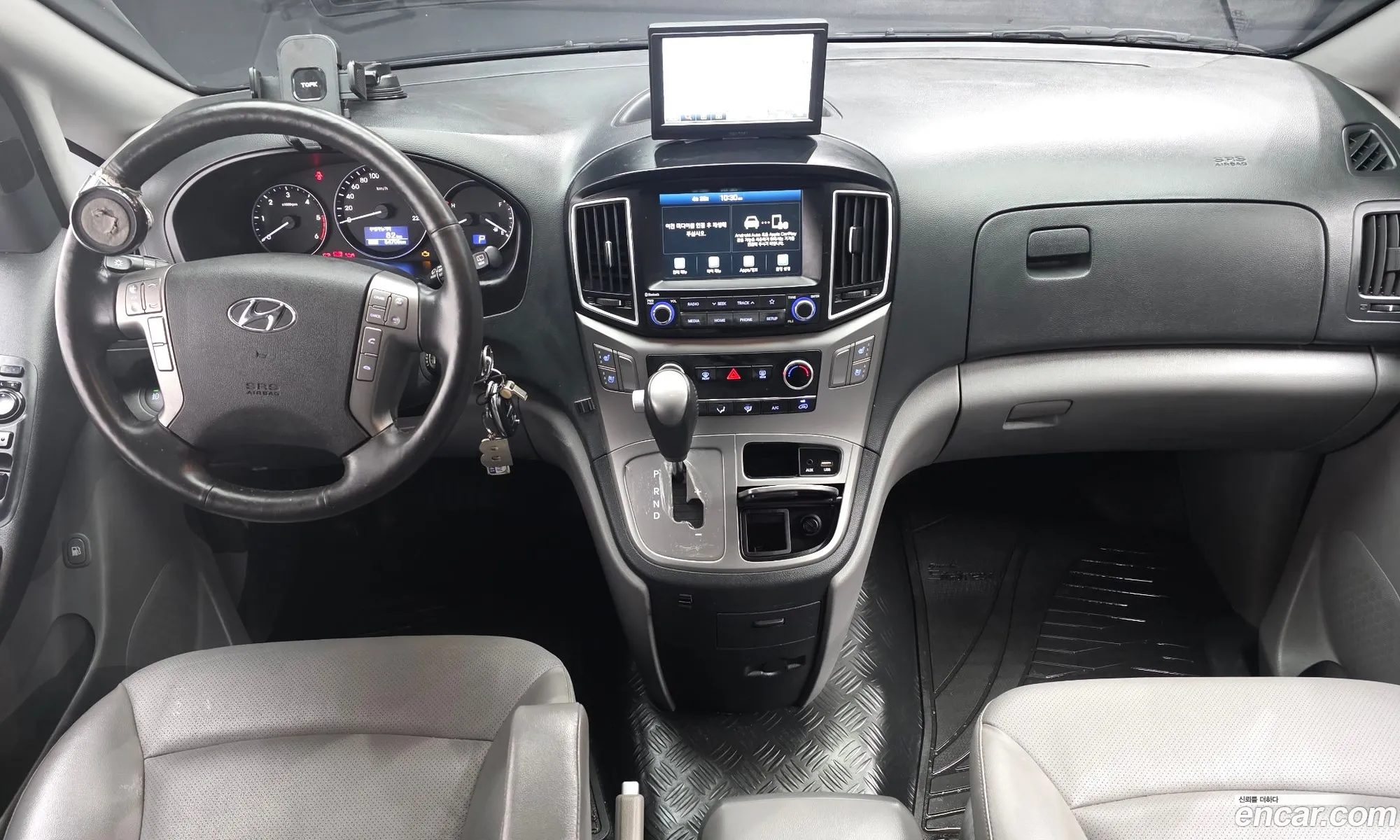 Hyundai Grand Starex 2021 — 16
