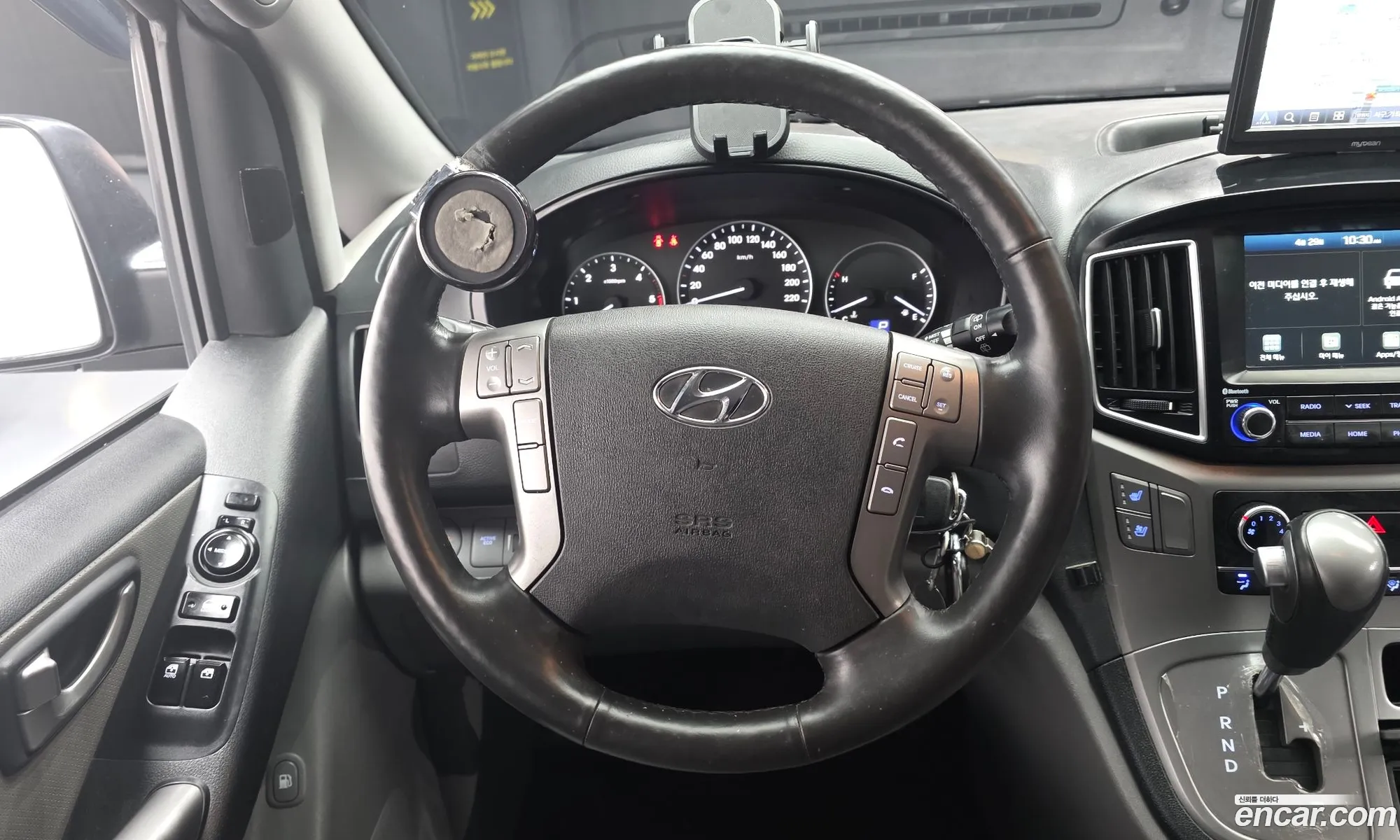 Hyundai Grand Starex 2021 — 12