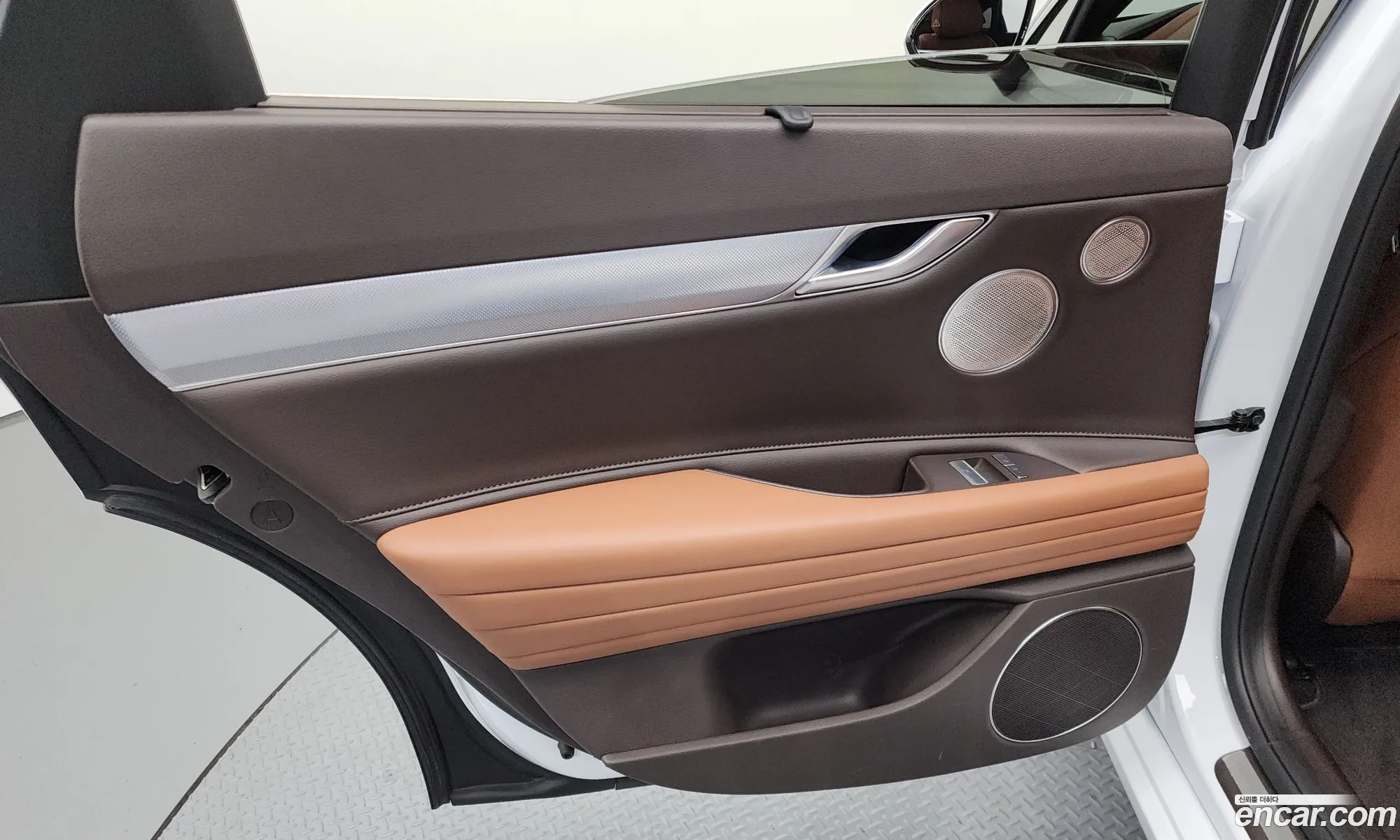 Genesis G80 2023 — 21