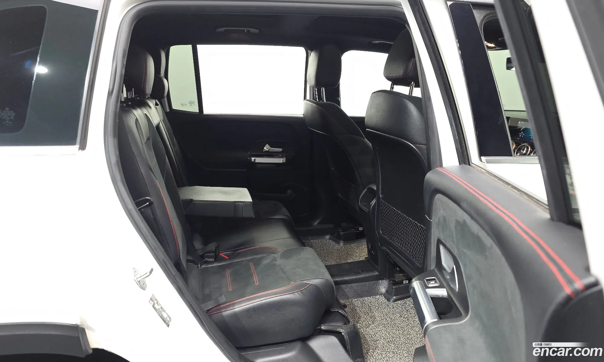 Mercedes-Benz GLB-Class X247 2021 — 27