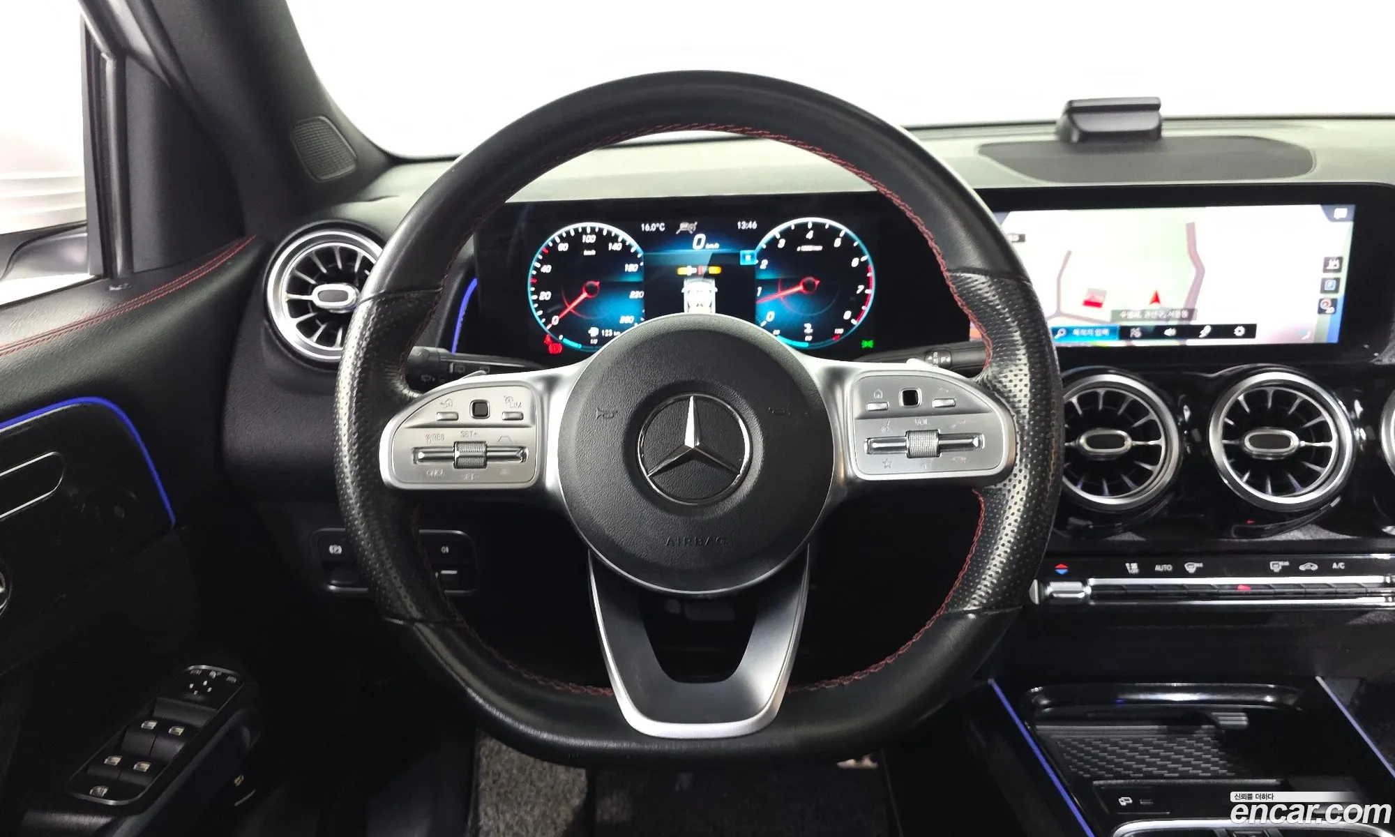 Mercedes-Benz GLB-Class X247 2021 — 2